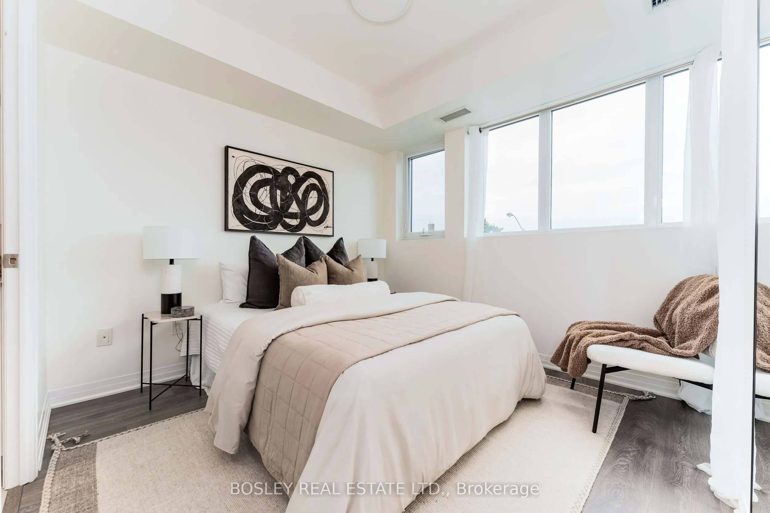 2301 Danforth Avenue, #322