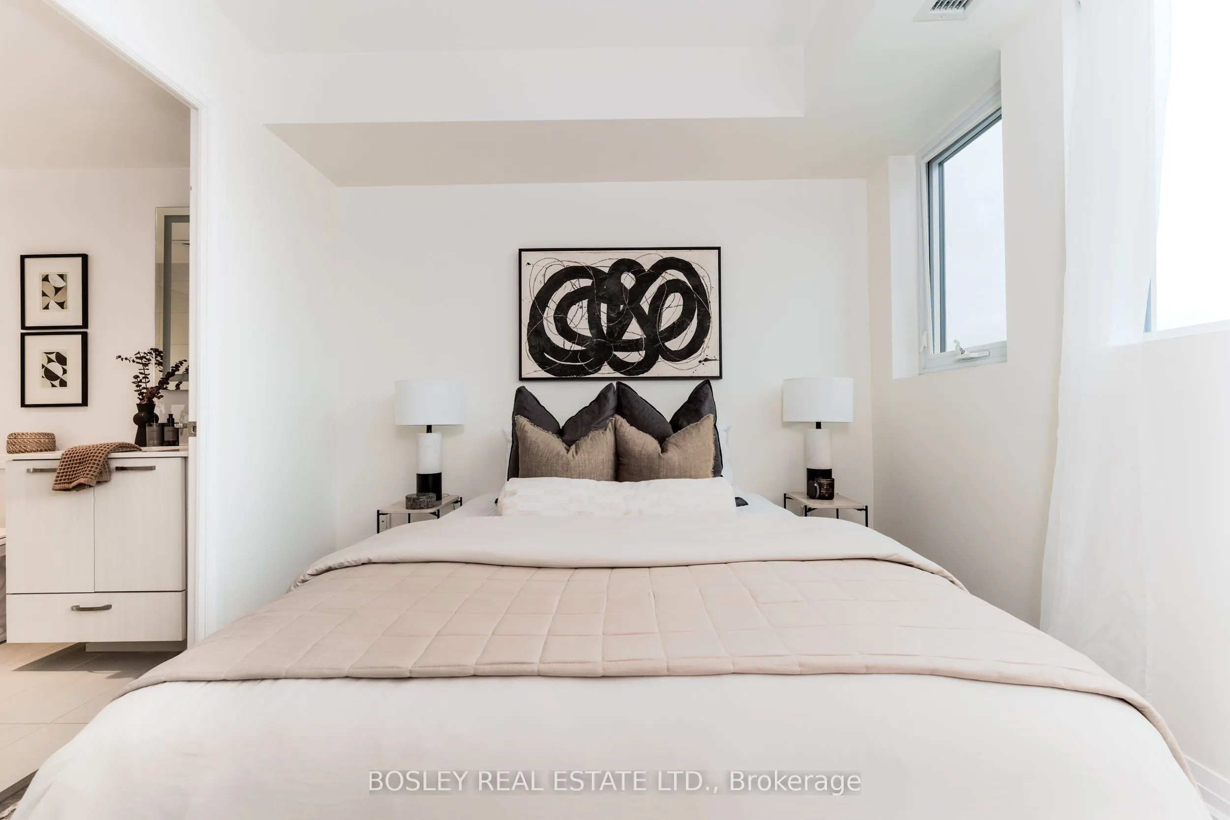 2301 Danforth Avenue, #322