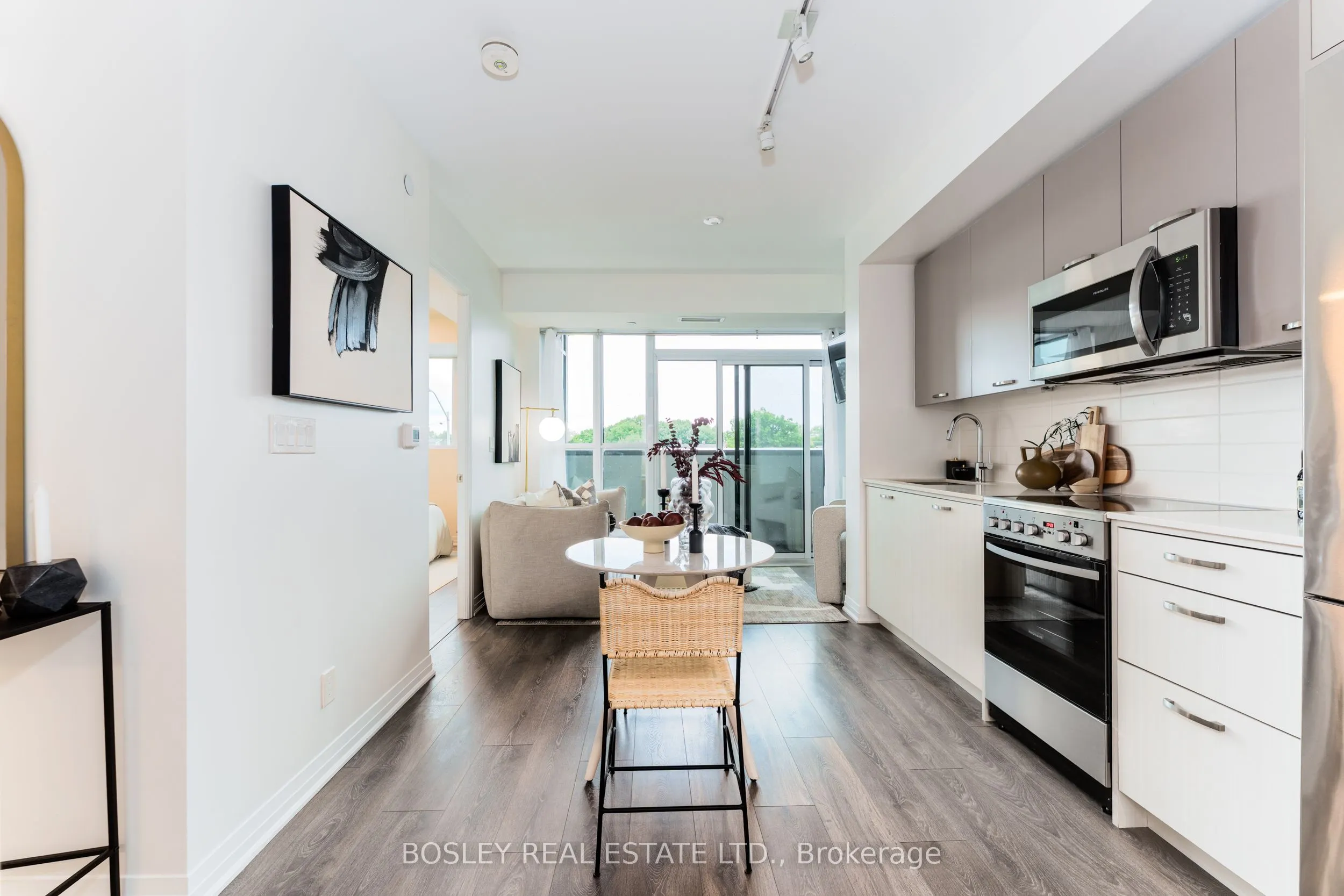 2301 Danforth Avenue, #322
