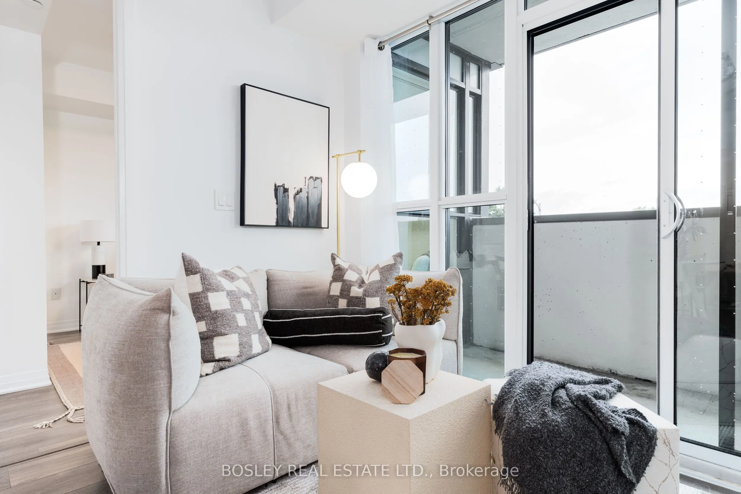 2301 Danforth Avenue, #322