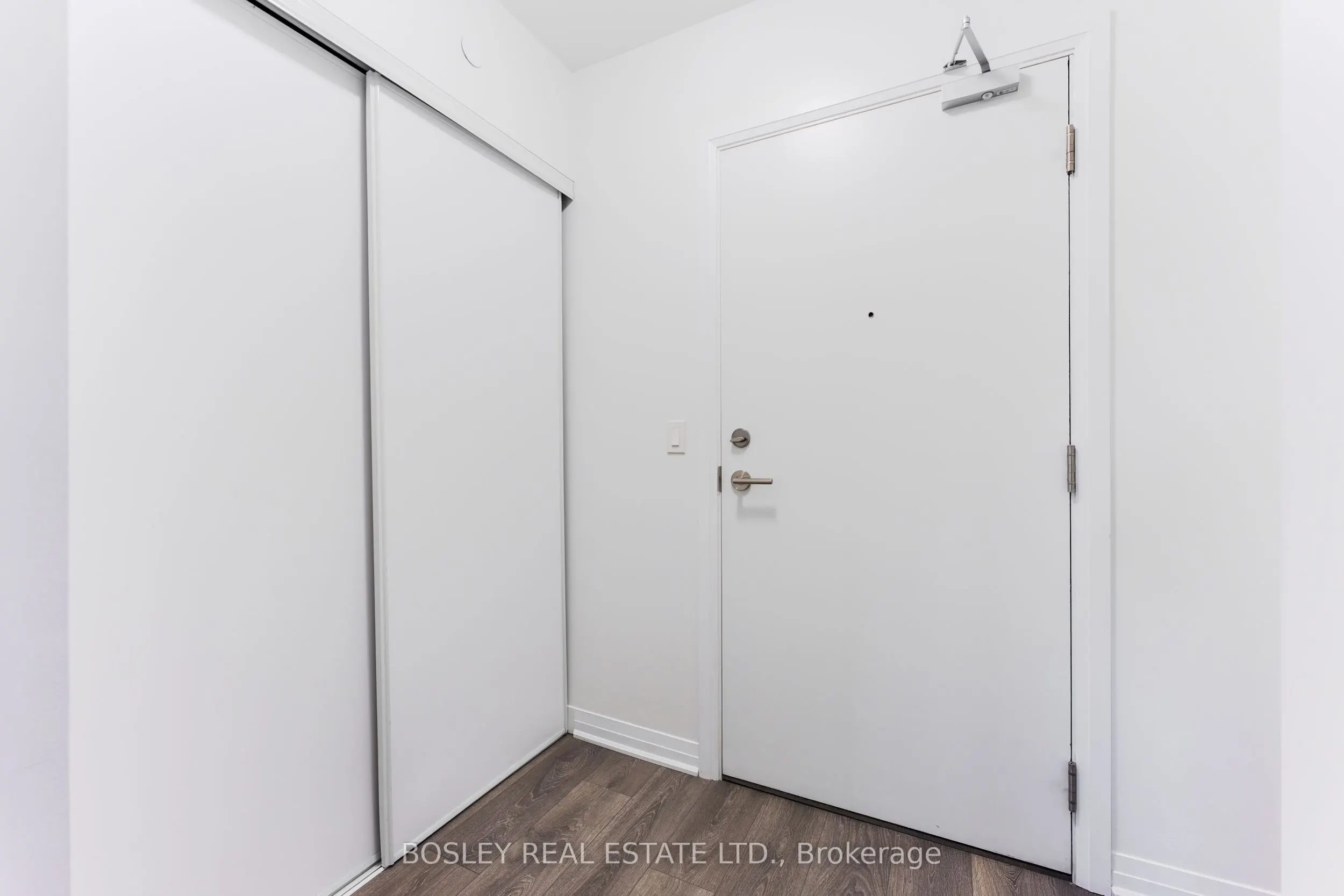 2301 Danforth Avenue, #322