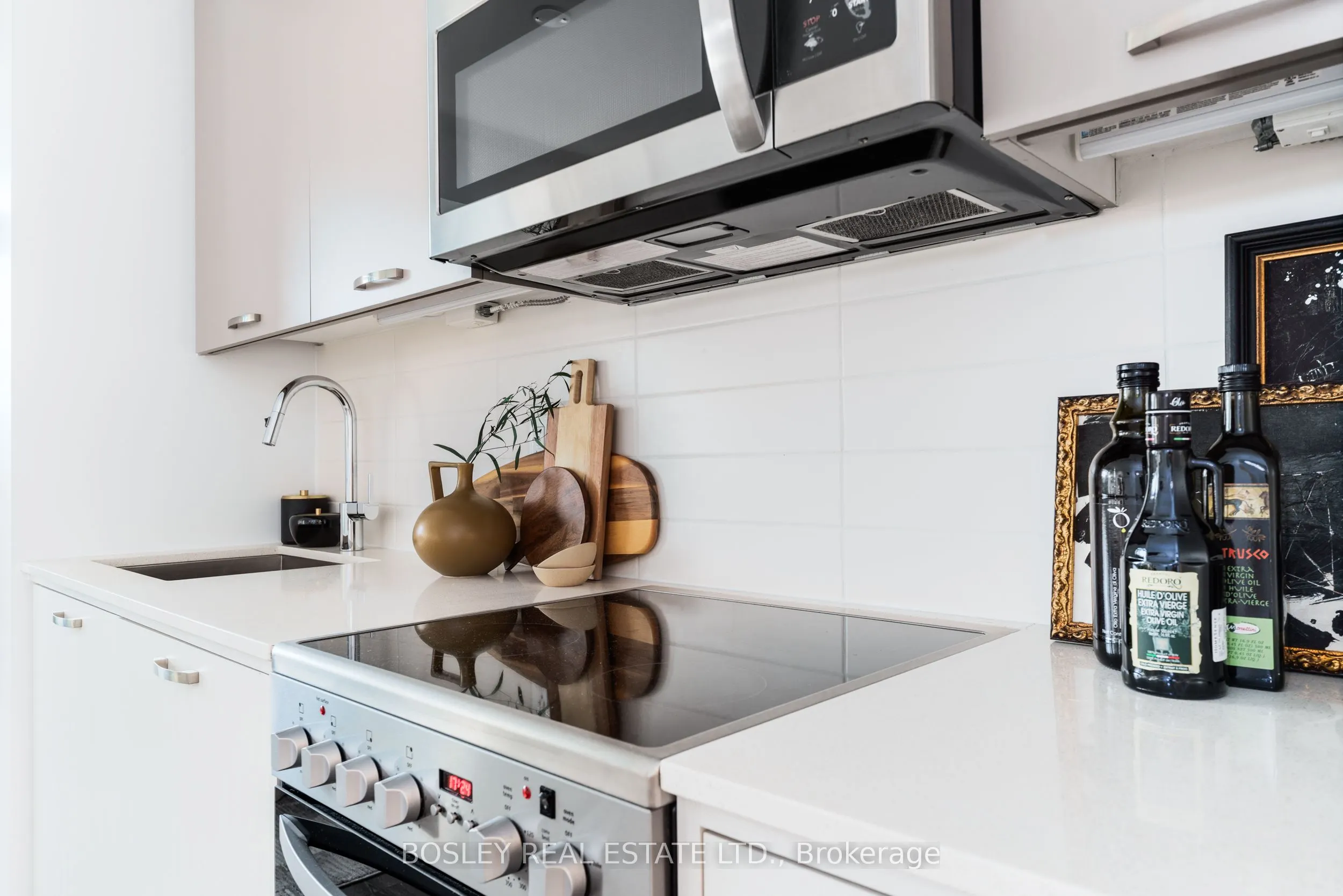 2301 Danforth Avenue, #322