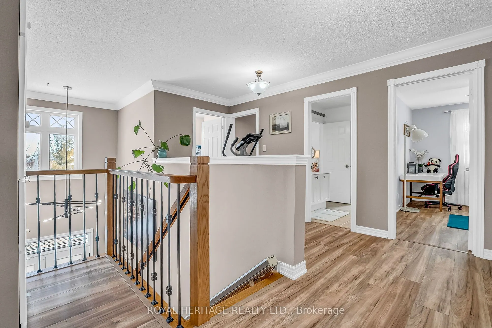 846 Hanmore Court