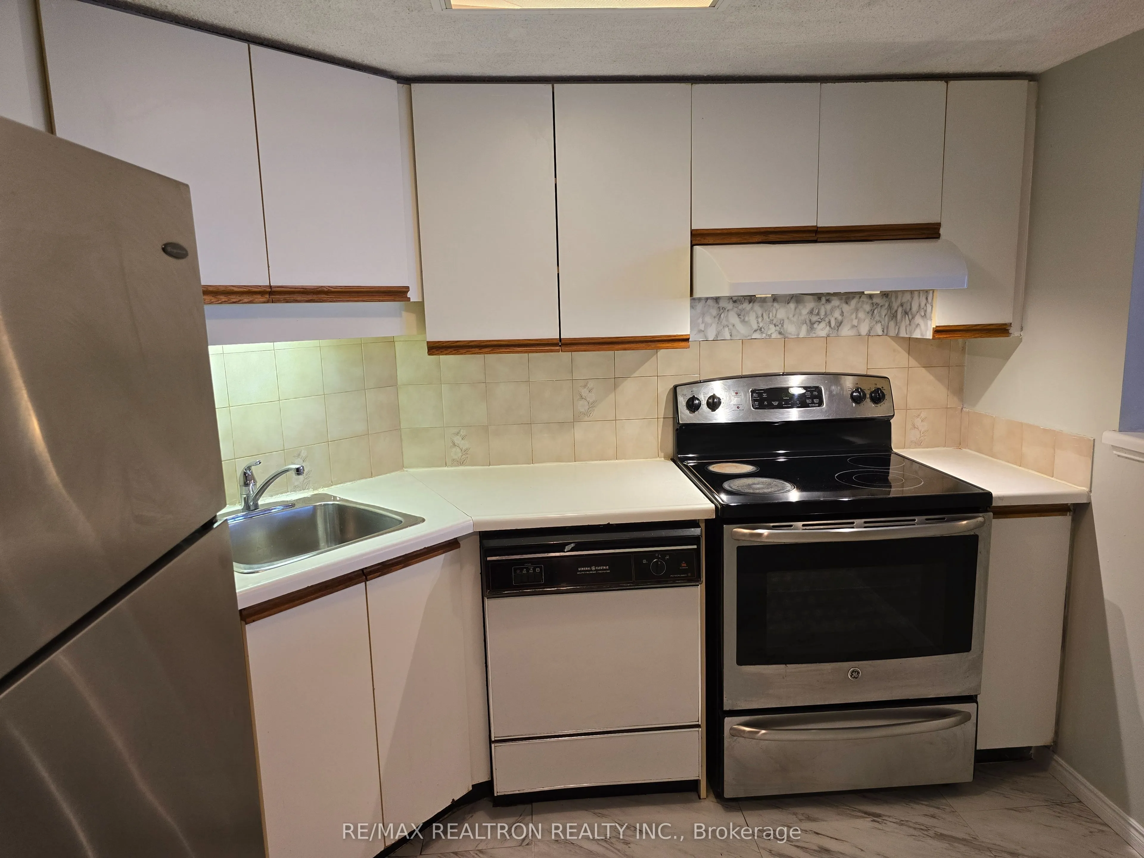 160 Alton Tower Circle, #1014