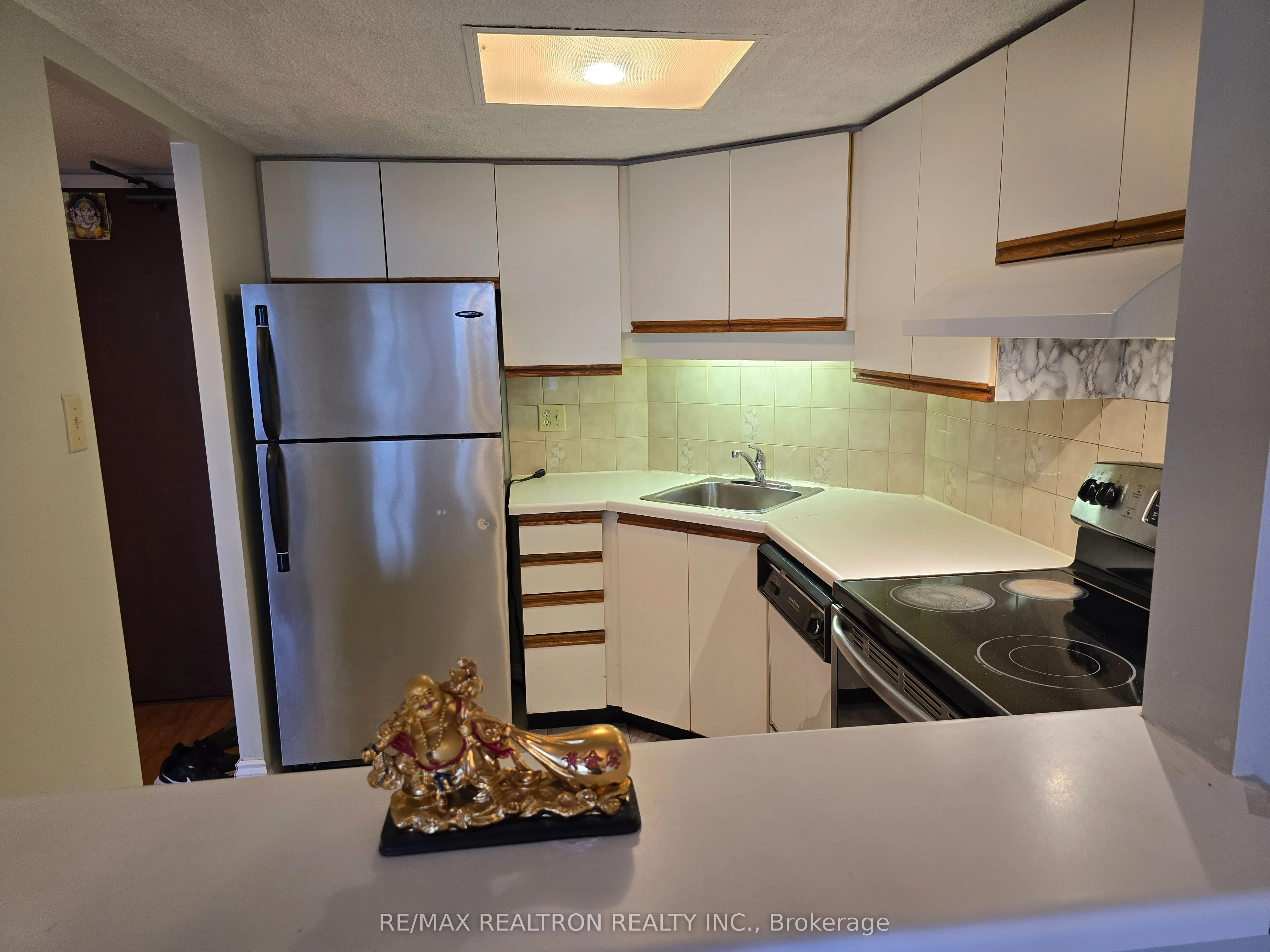 160 Alton Tower Circle, #1014