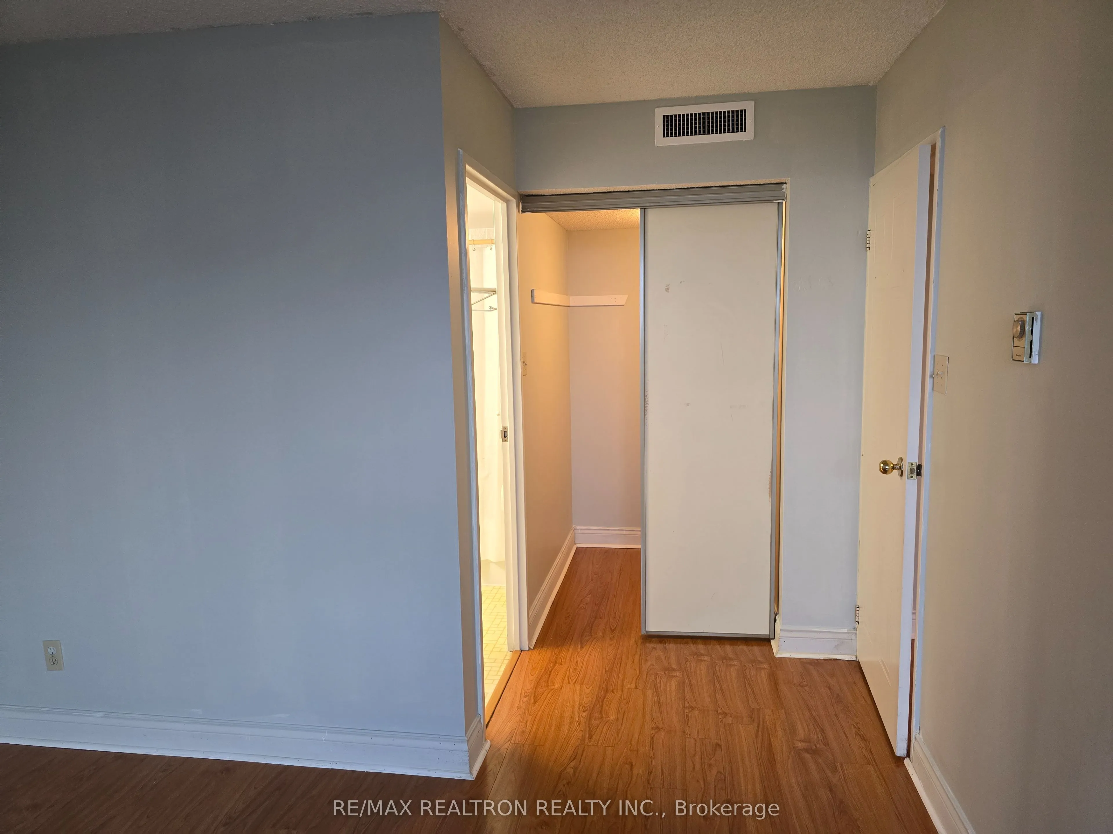160 Alton Tower Circle, #1014