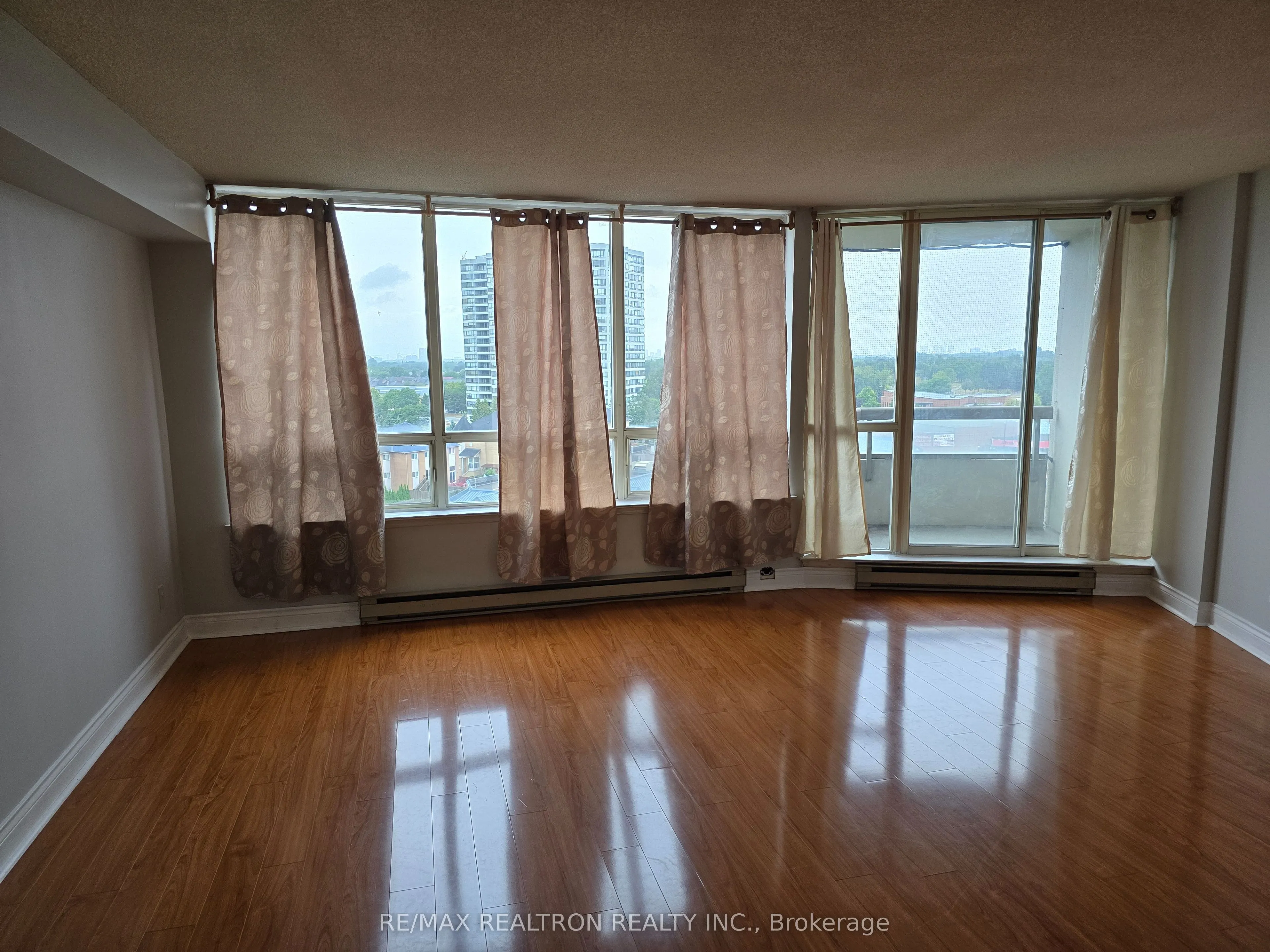 160 Alton Tower Circle, #1014