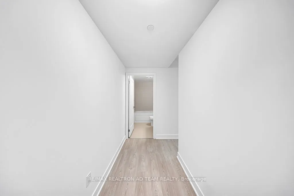2545 Simcoe Street N, #416