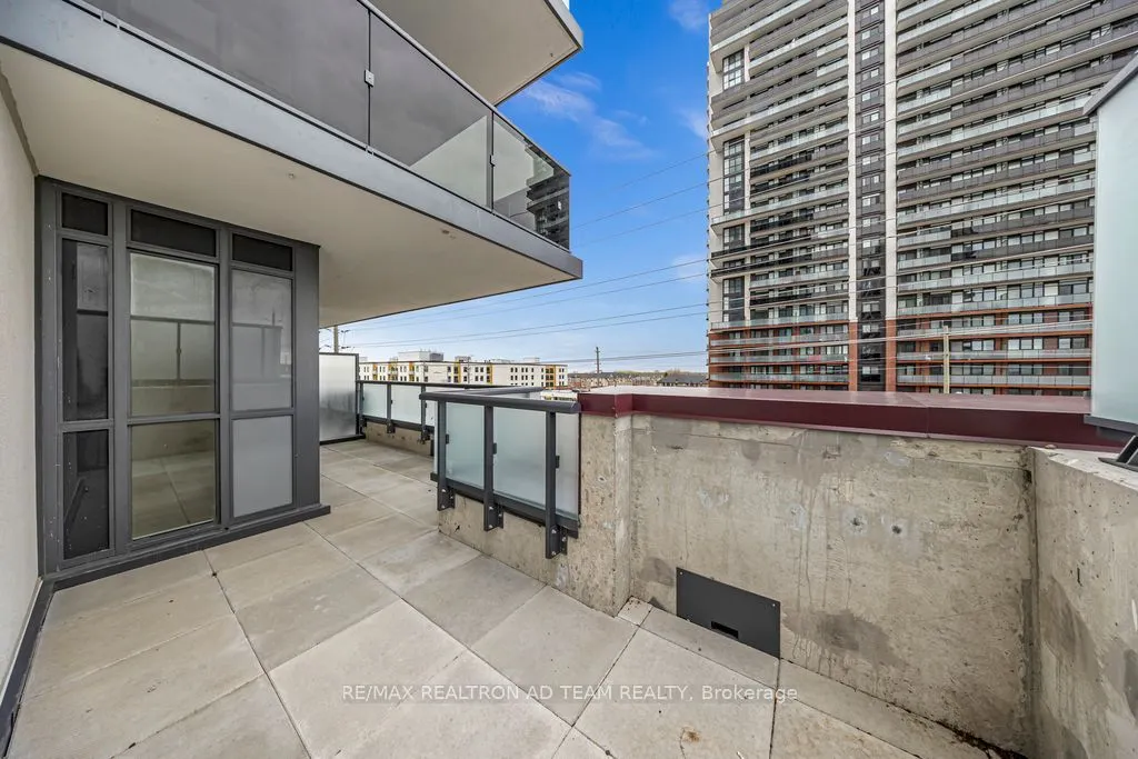 2545 Simcoe Street N, #416