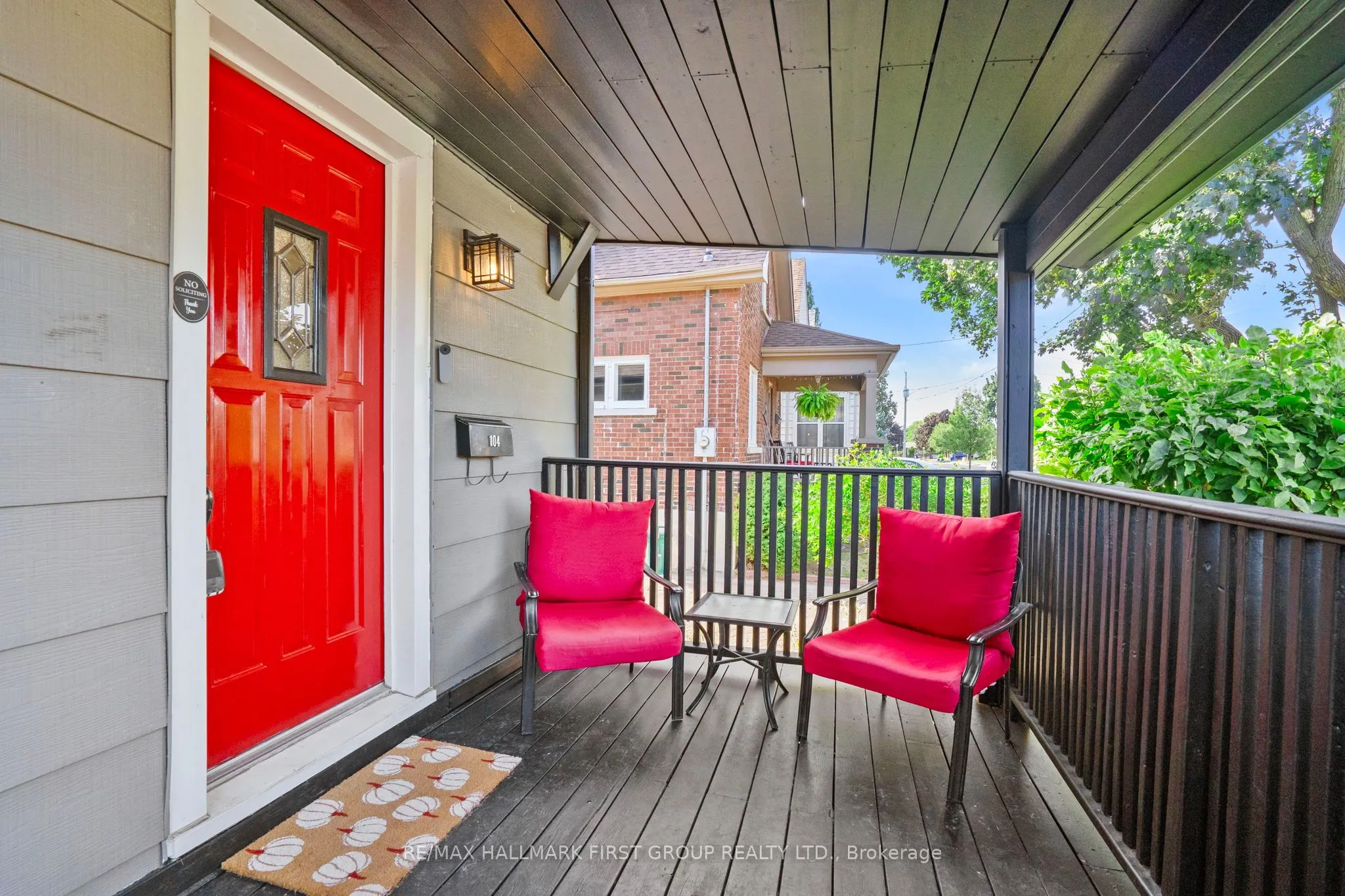 104 Gladstone Avenue