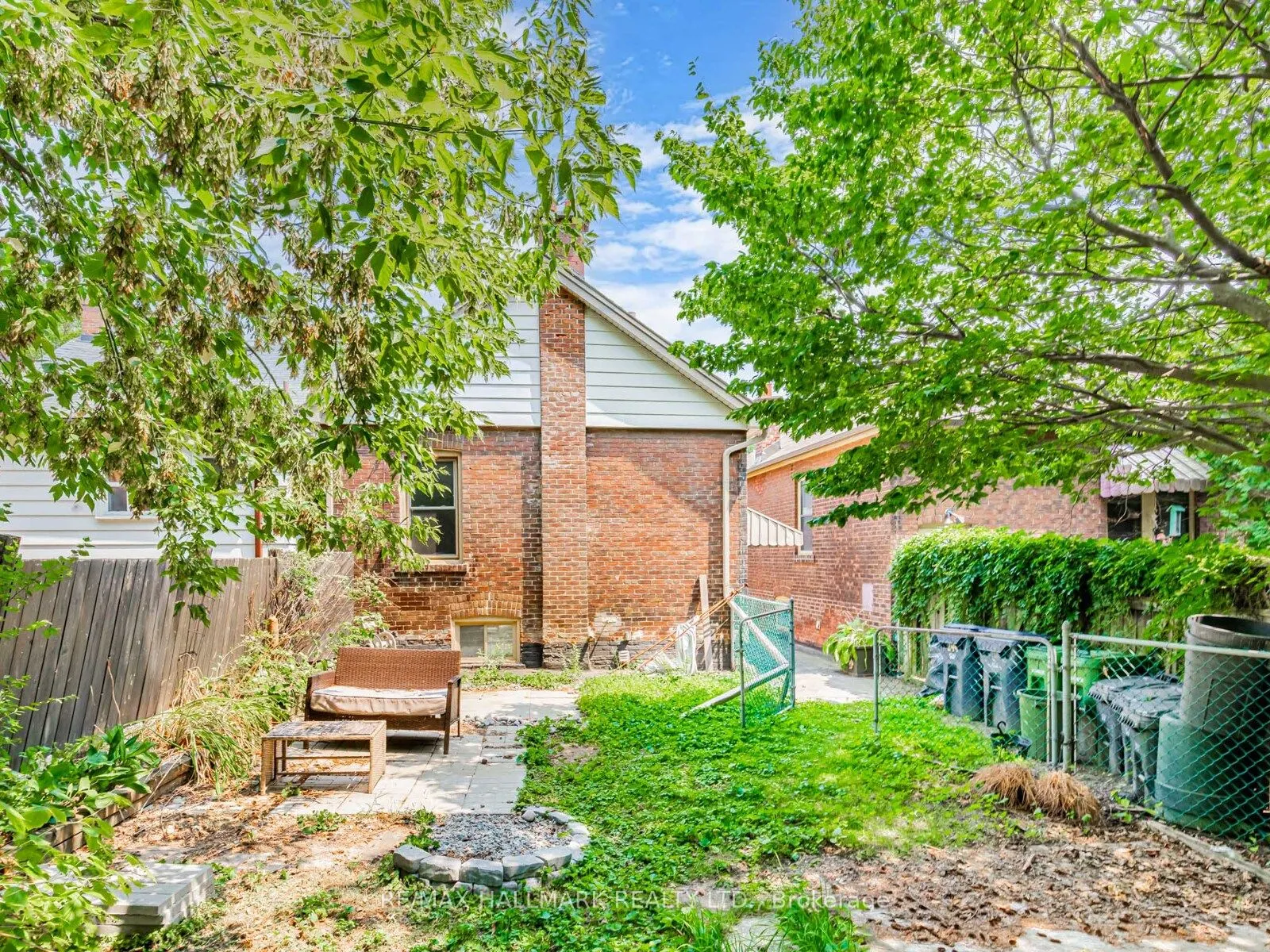 244 King Edward Avenue