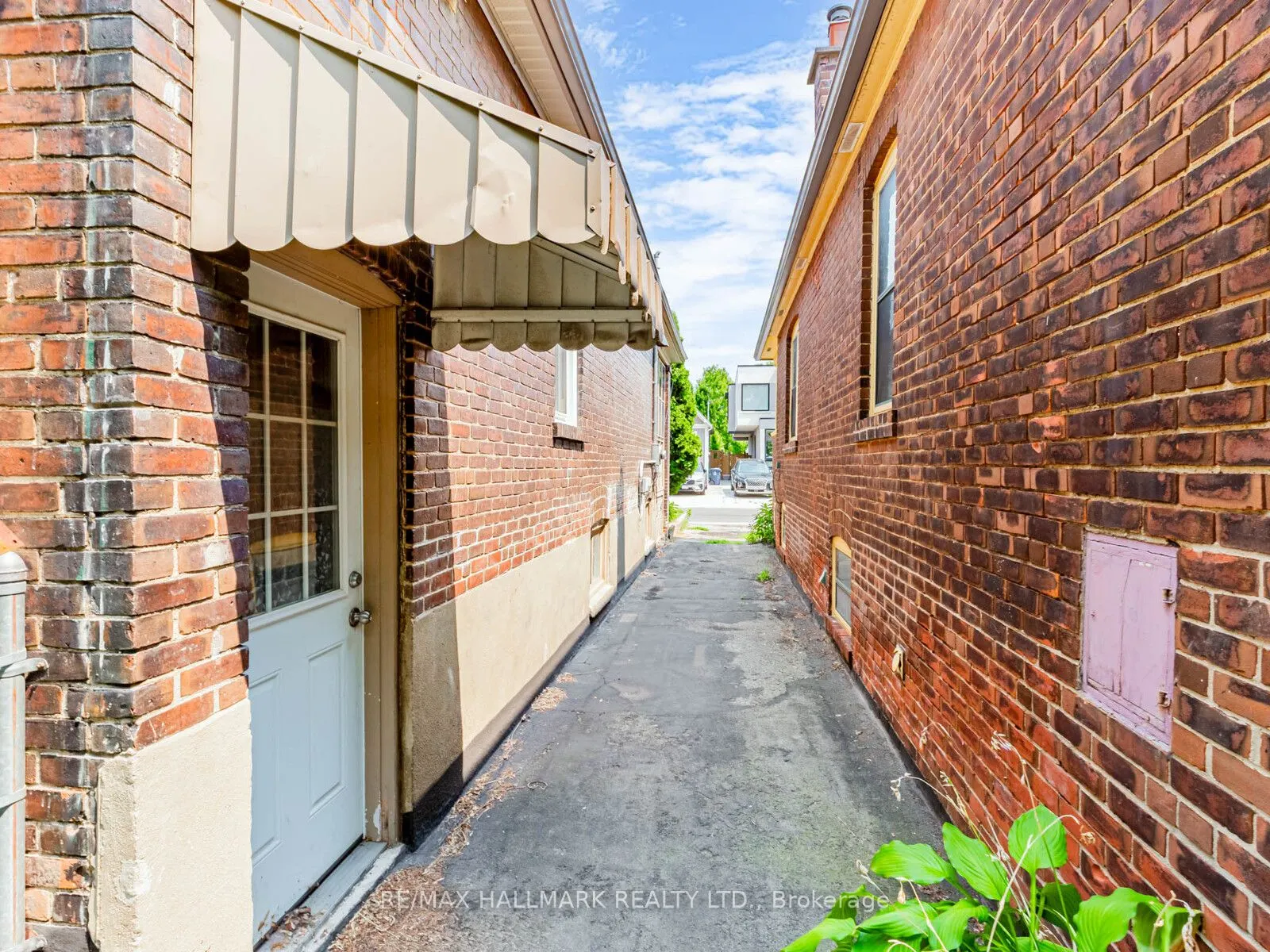 244 King Edward Avenue