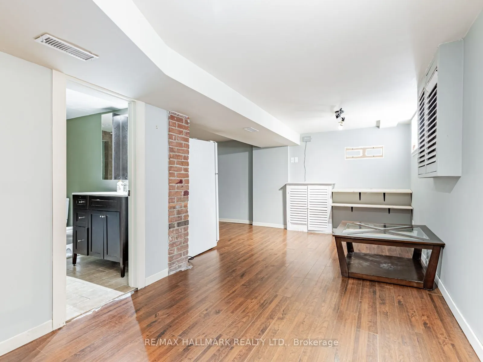 244 King Edward Avenue