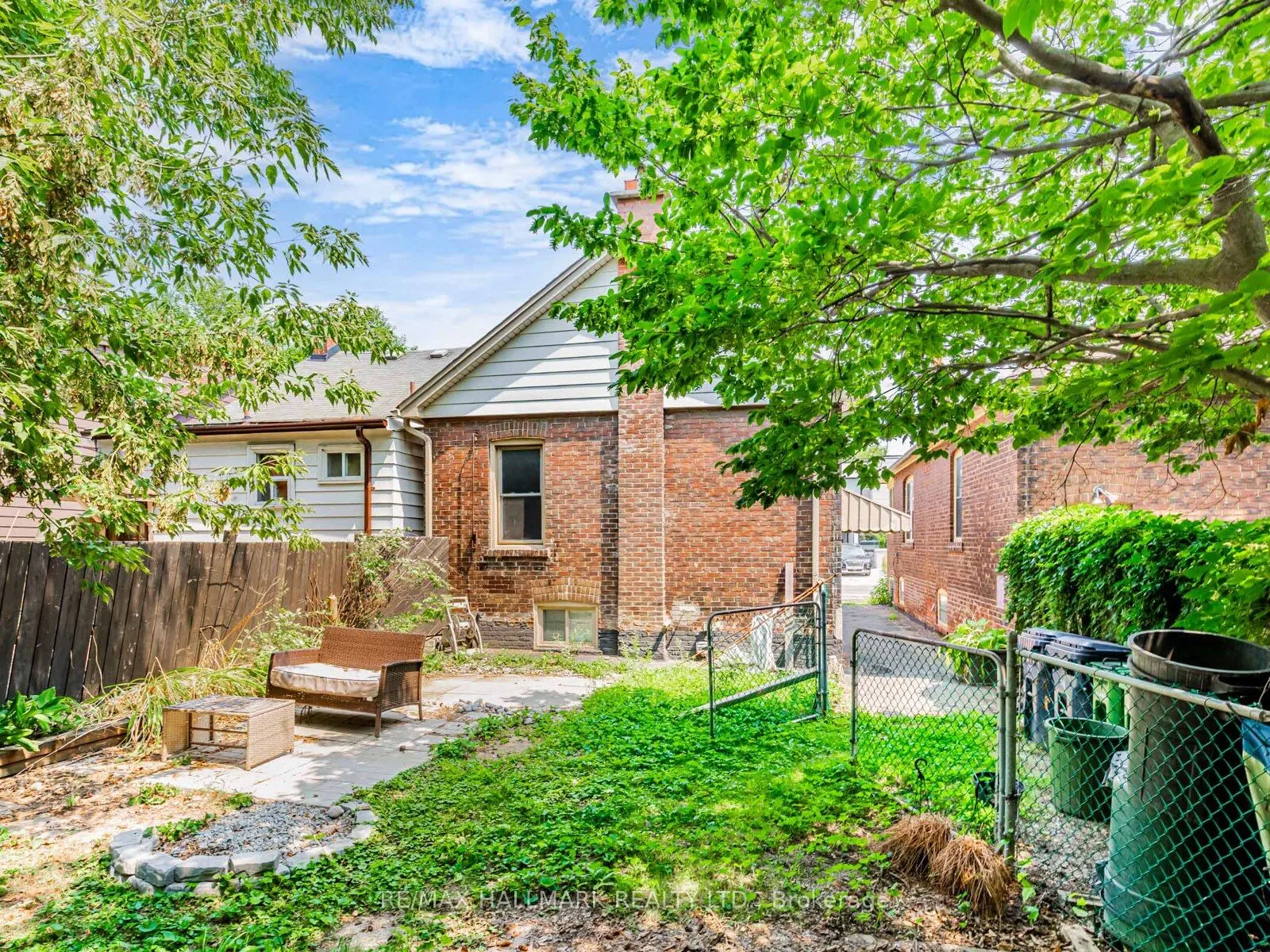 244 King Edward Avenue