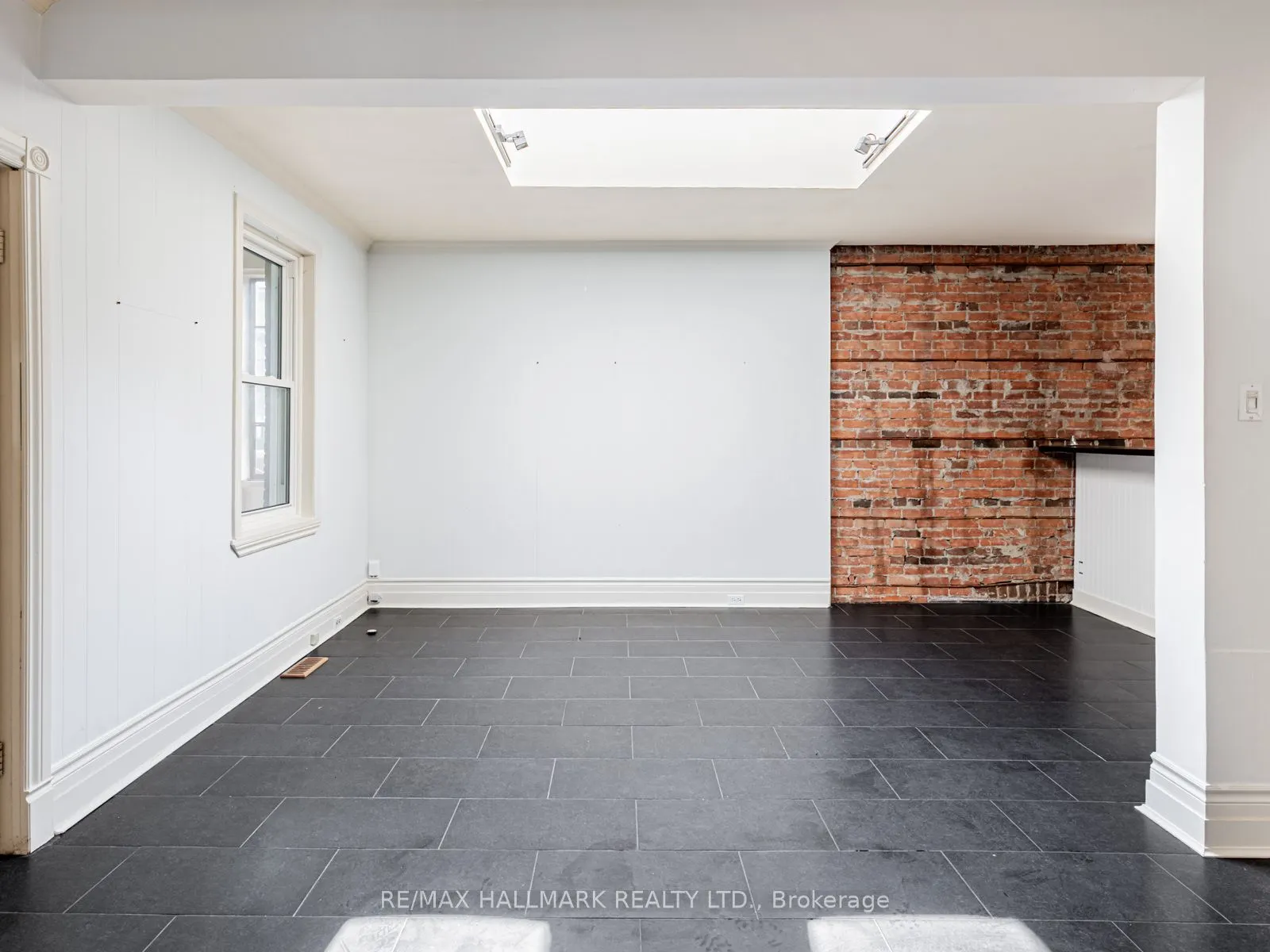 244 King Edward Avenue