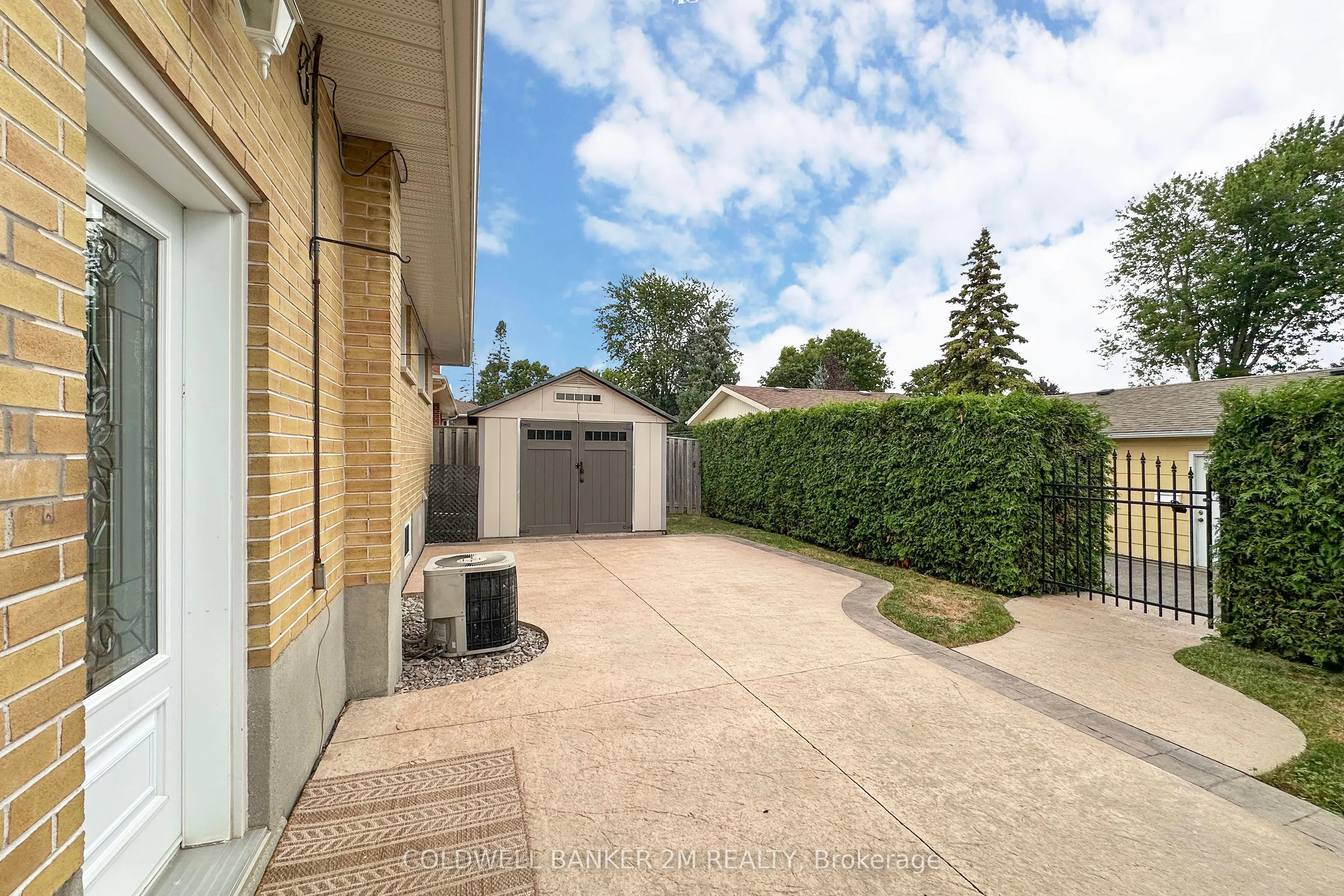 409 Fairlawn Street