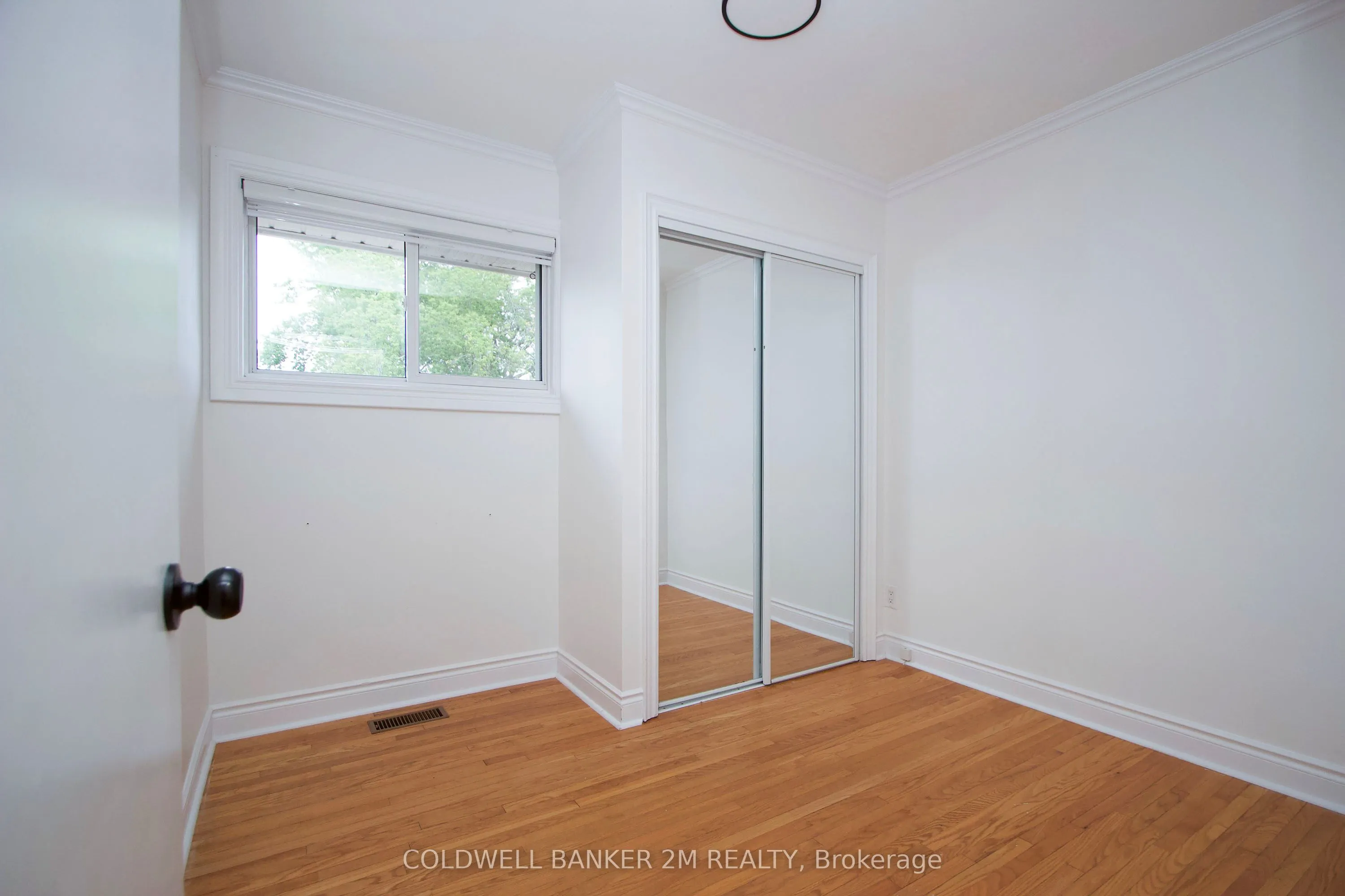 409 Fairlawn Street