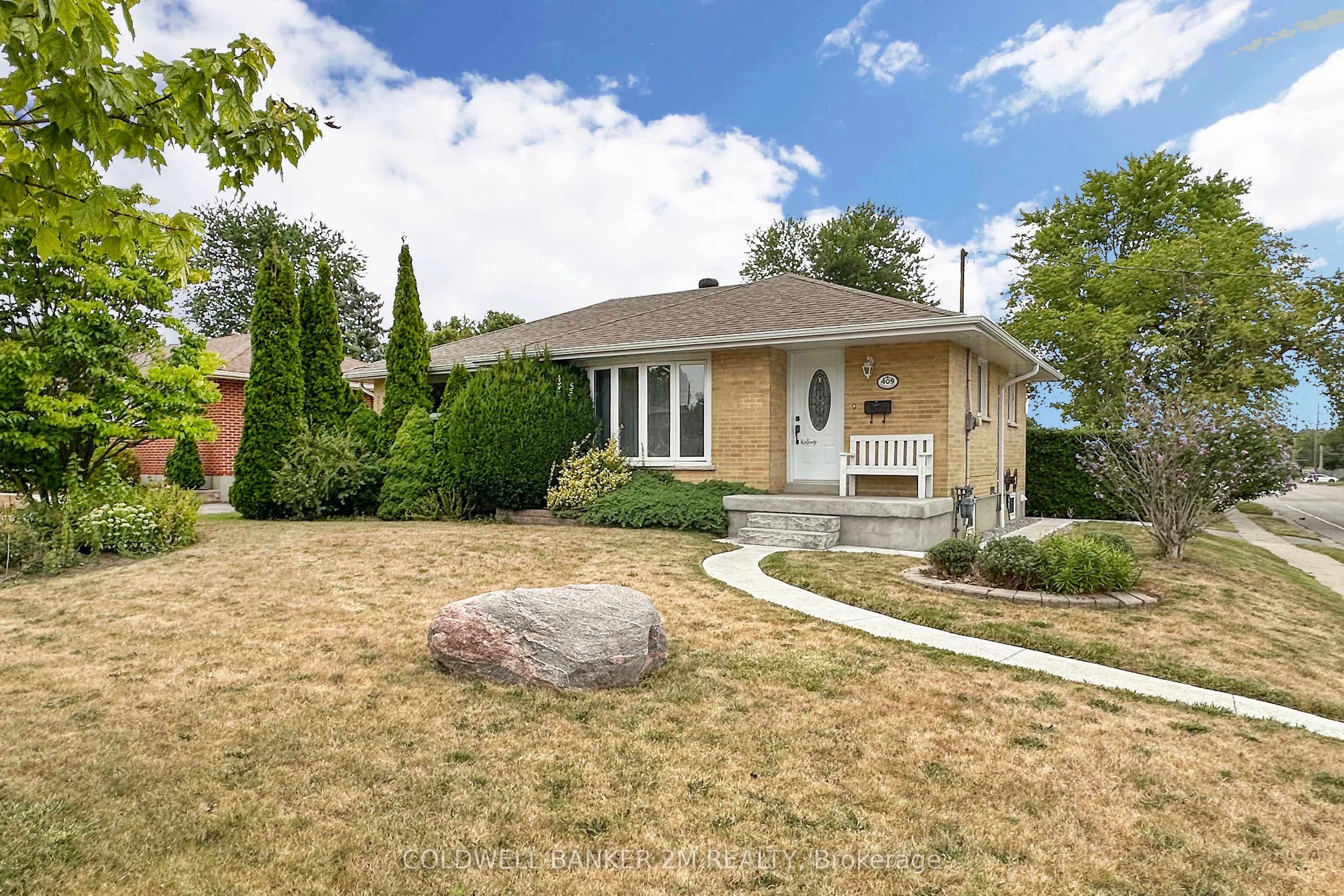 409 Fairlawn Street