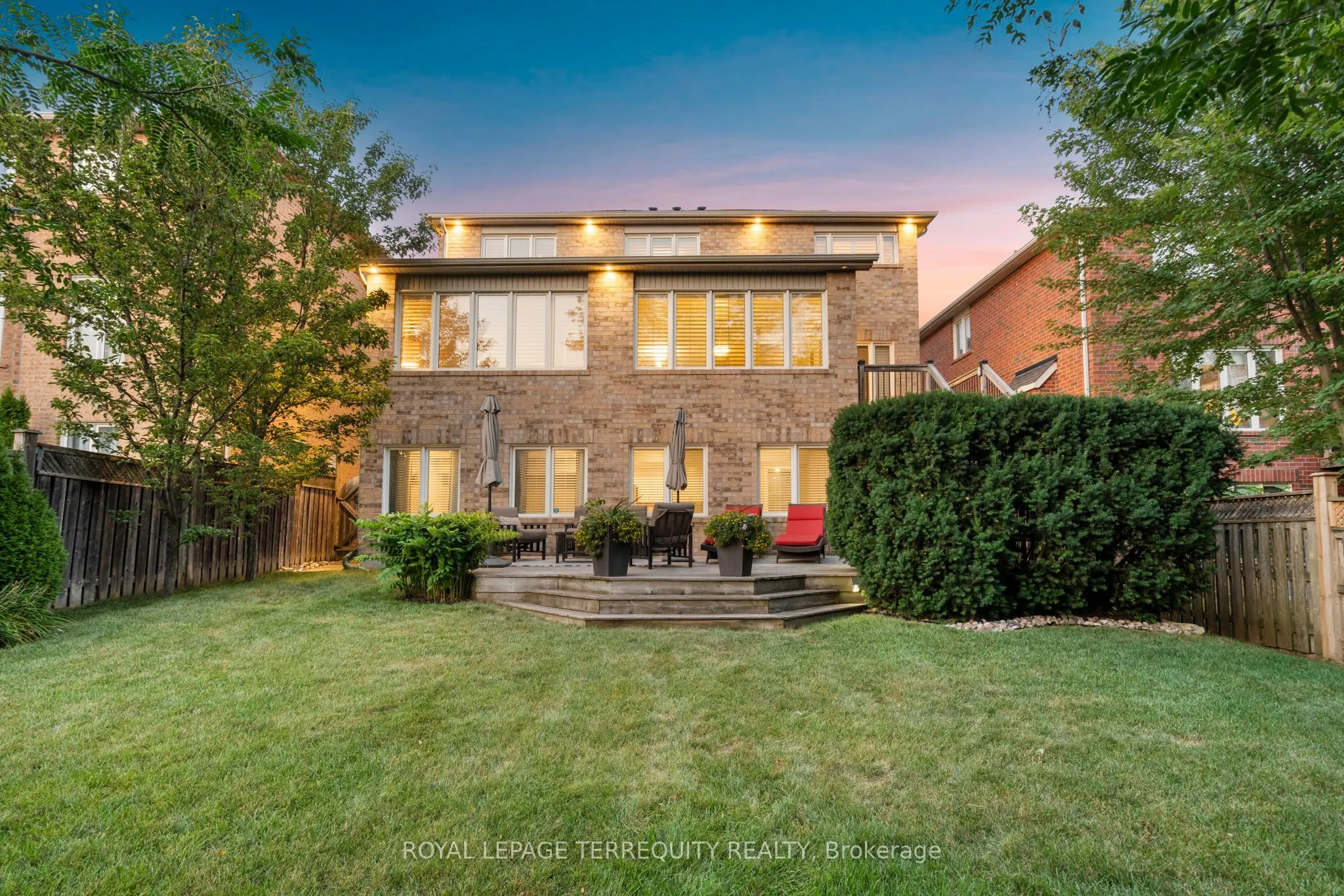 55 Splendor Drive