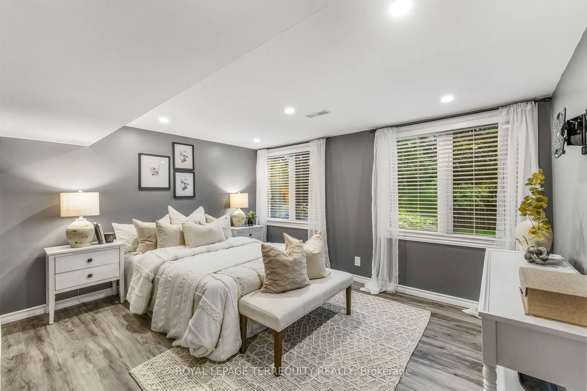 55 Splendor Drive
