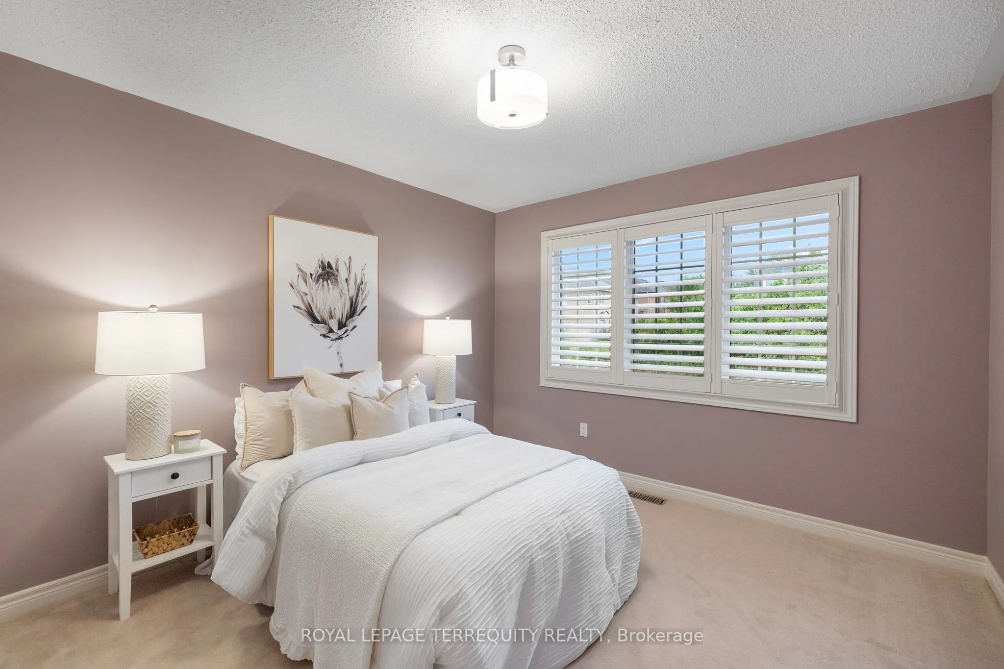 55 Splendor Drive