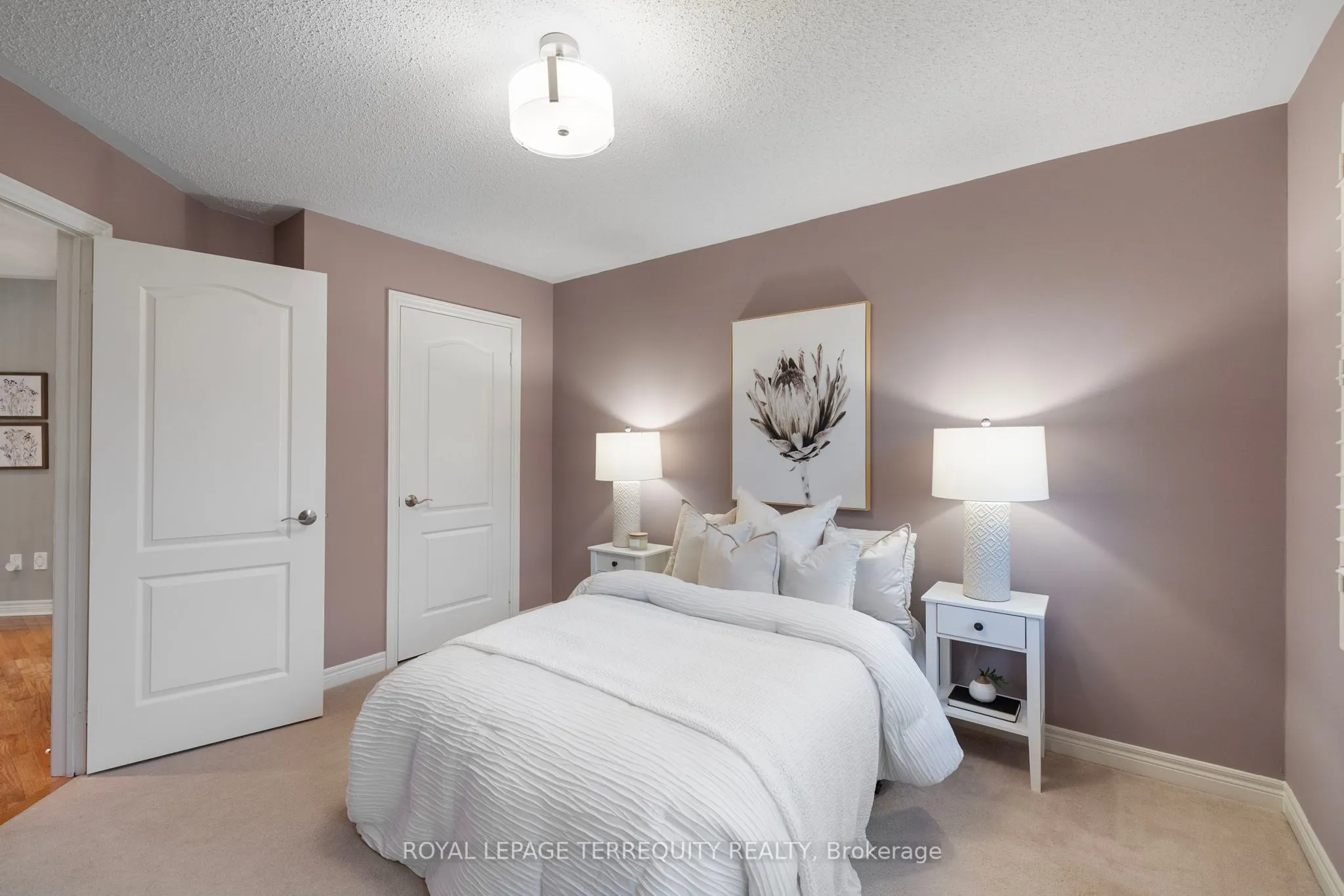 55 Splendor Drive