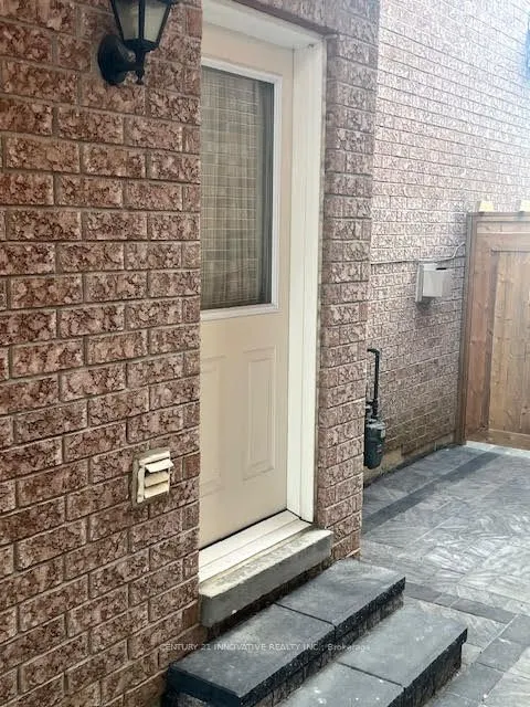 43 Starfire Drive, #Bsmt Apt #1
