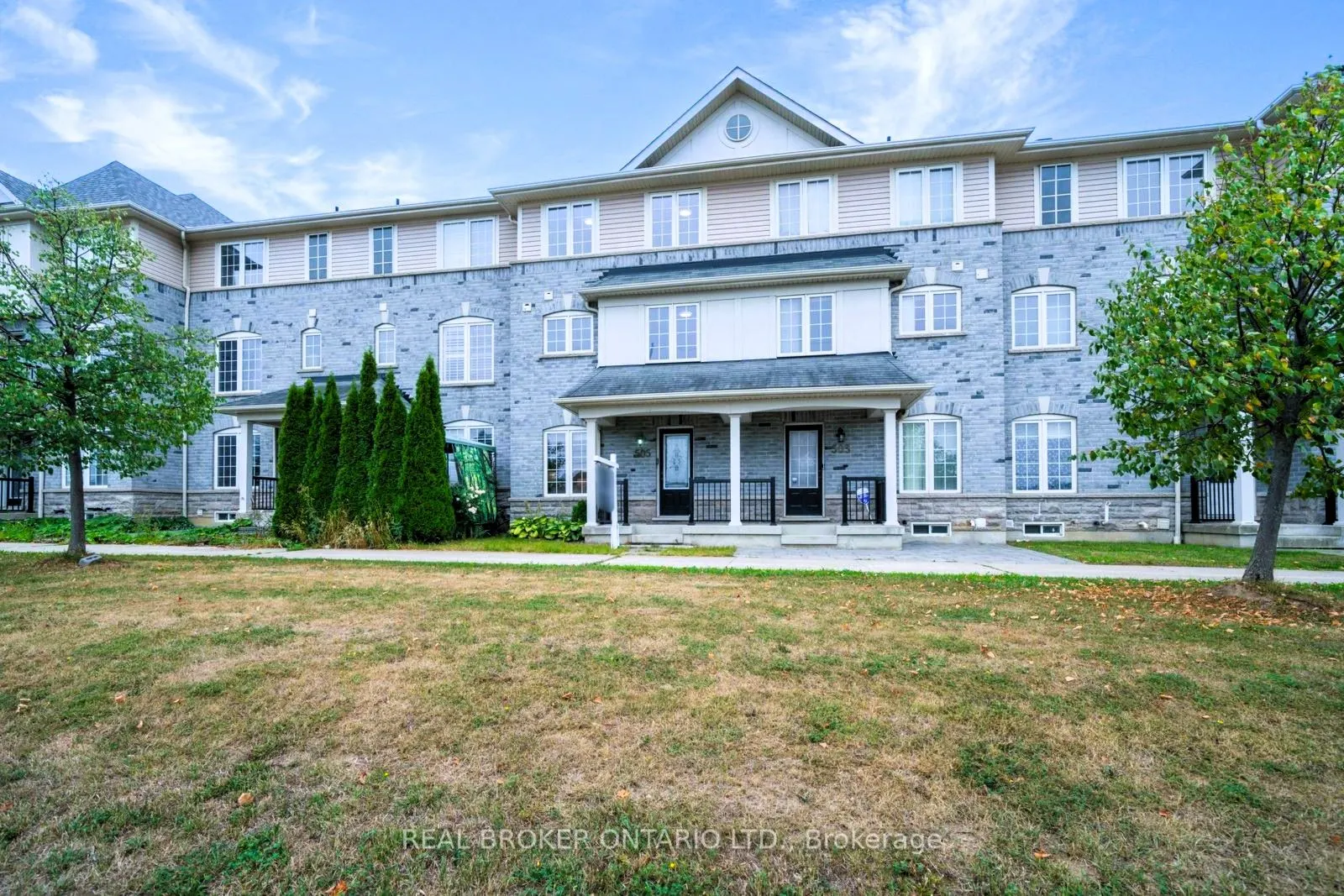 505 Rossland Road E