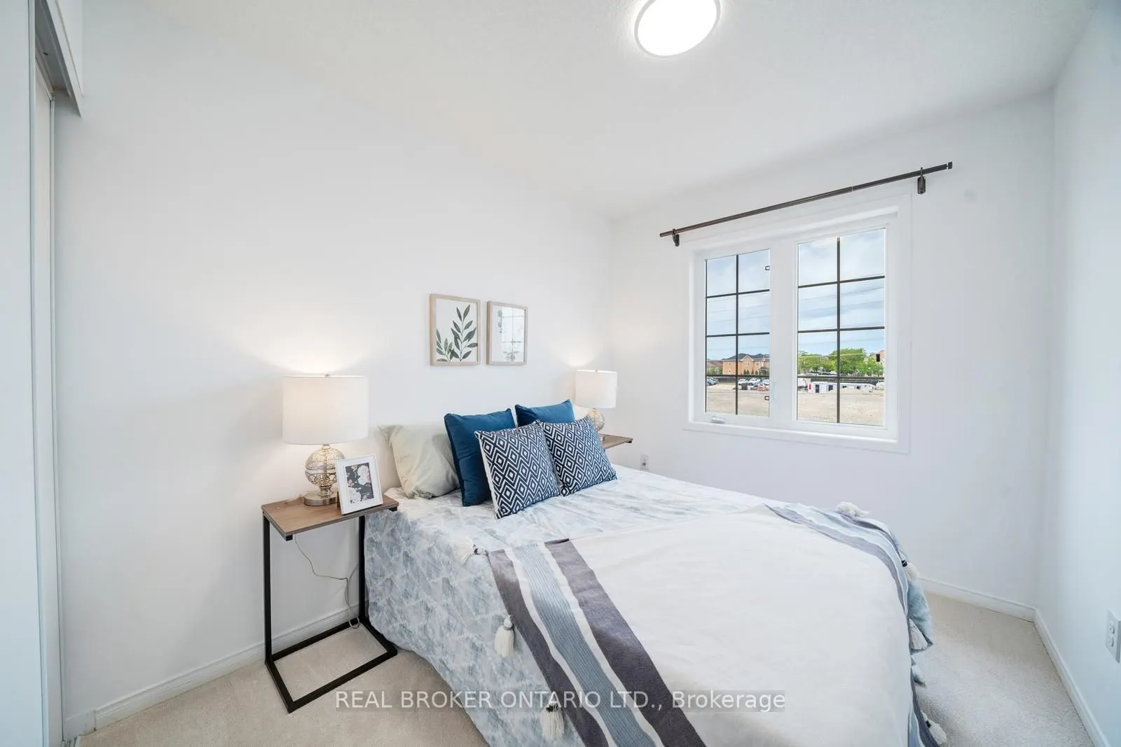 505 Rossland Road E