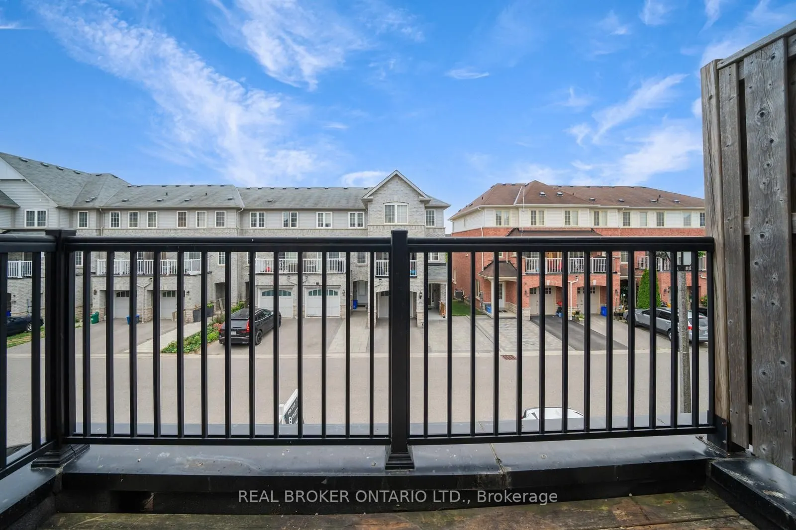 505 Rossland Road E