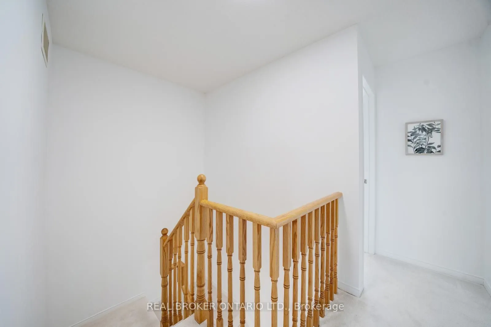 505 Rossland Road E