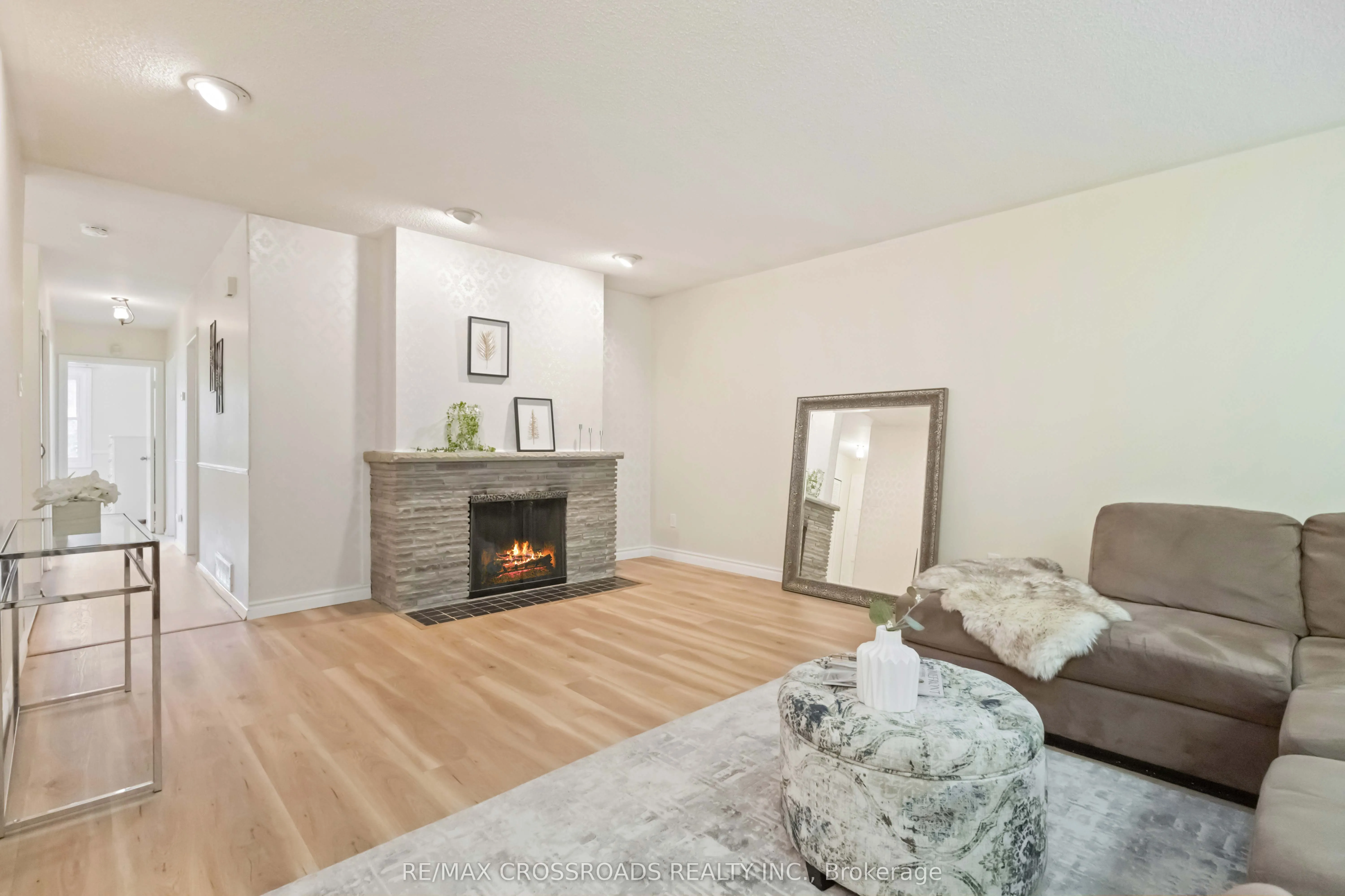 3 Bowater Drive
