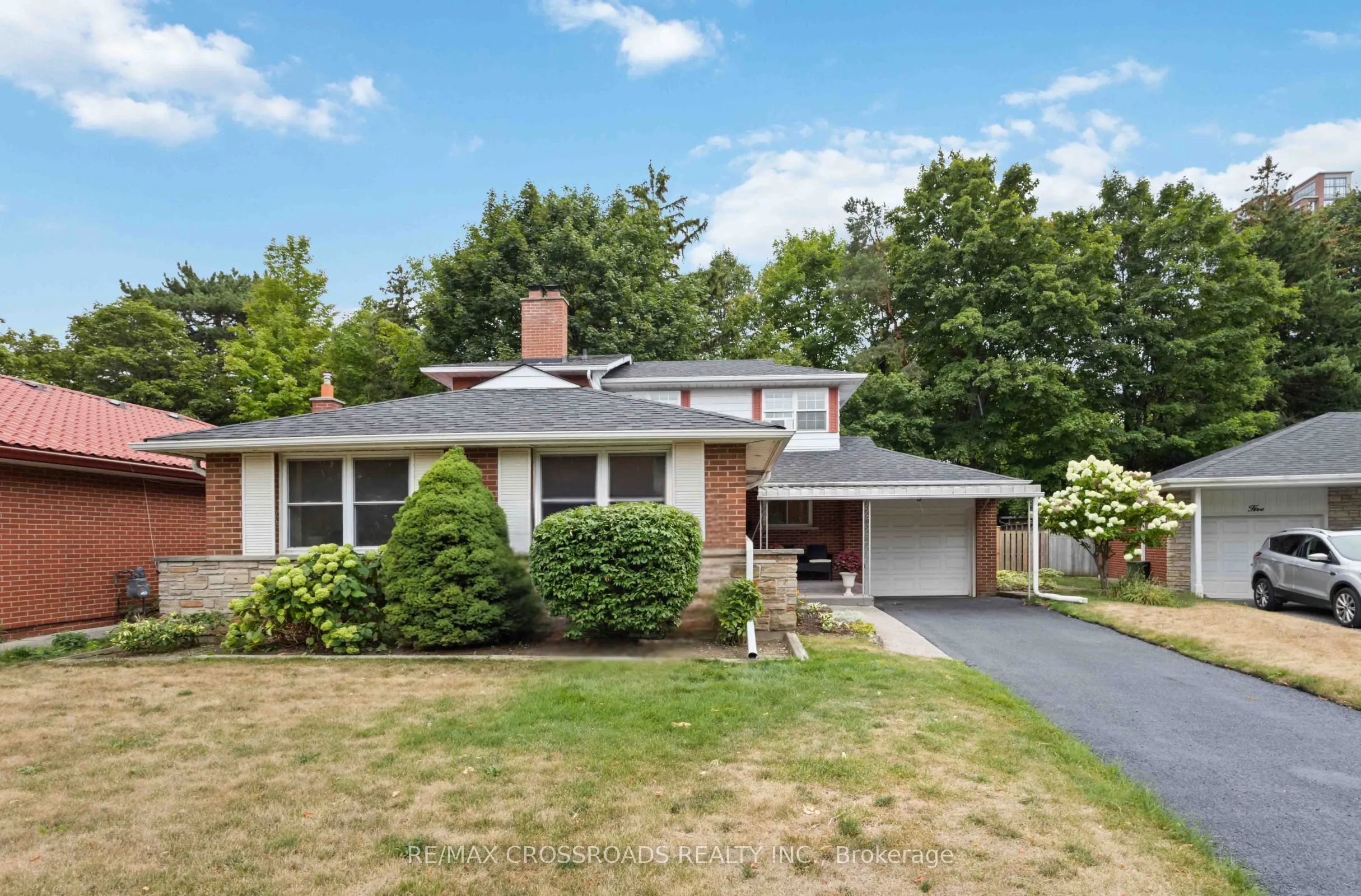 3 Bowater Drive