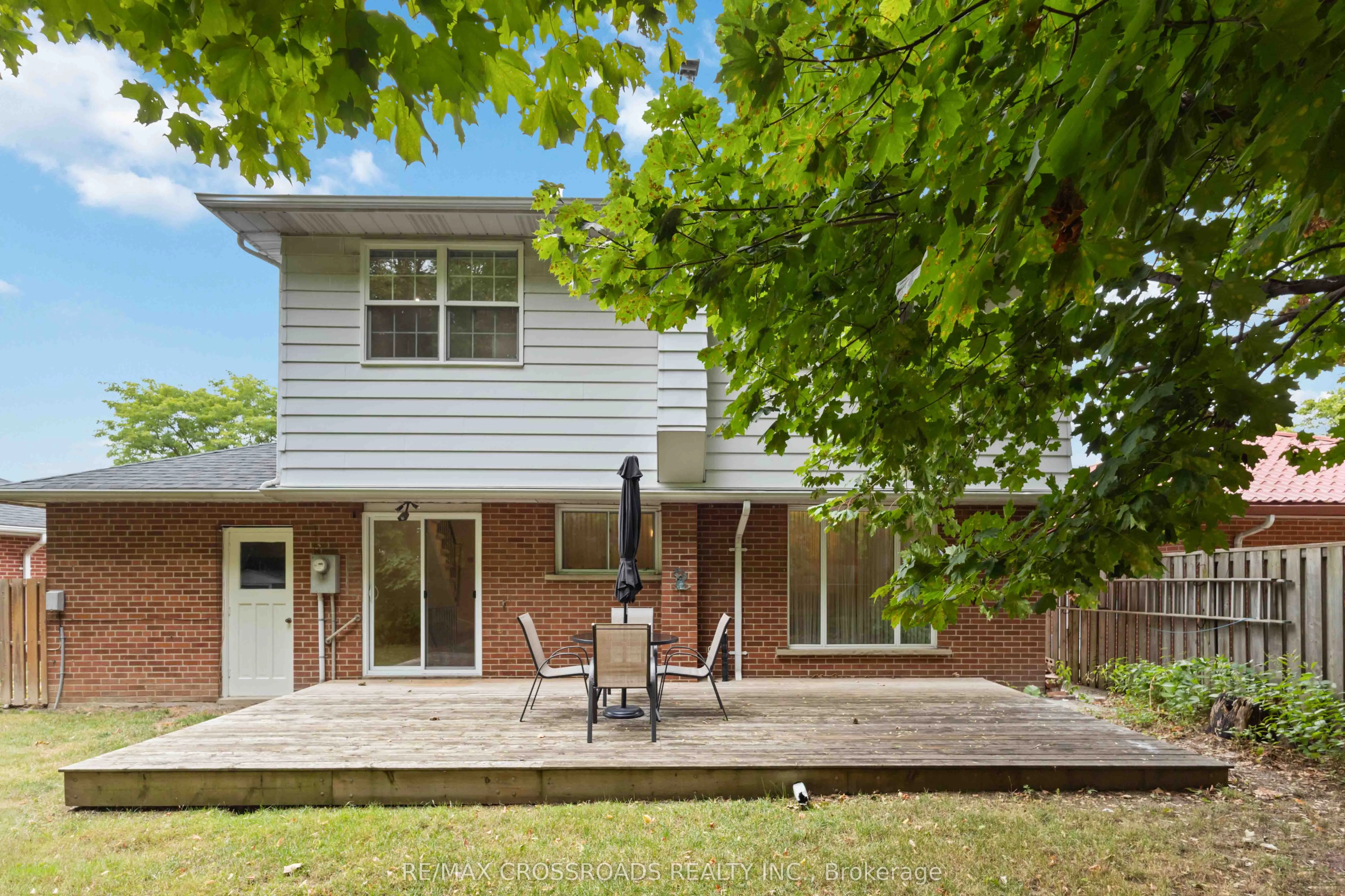 3 Bowater Drive
