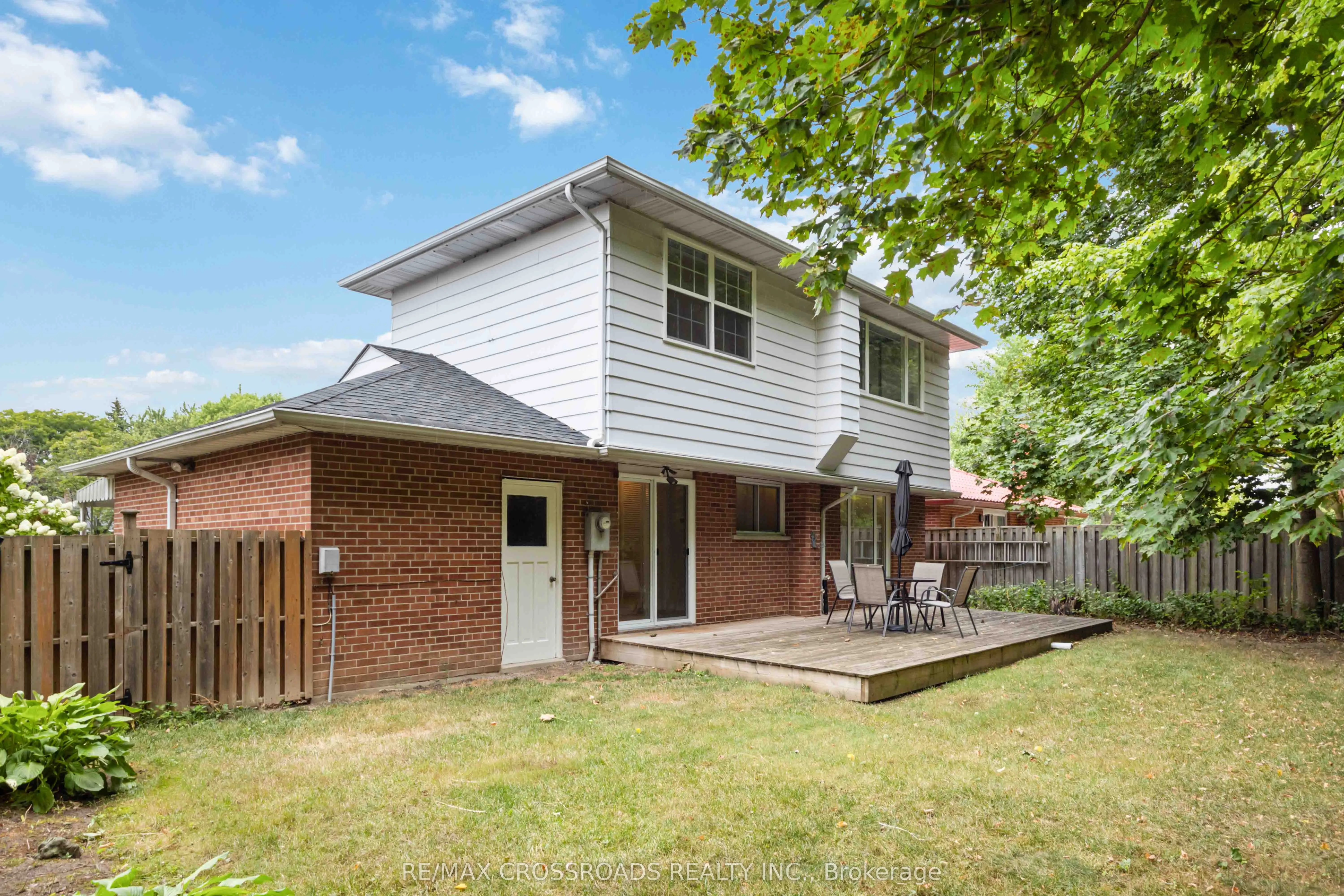 3 Bowater Drive