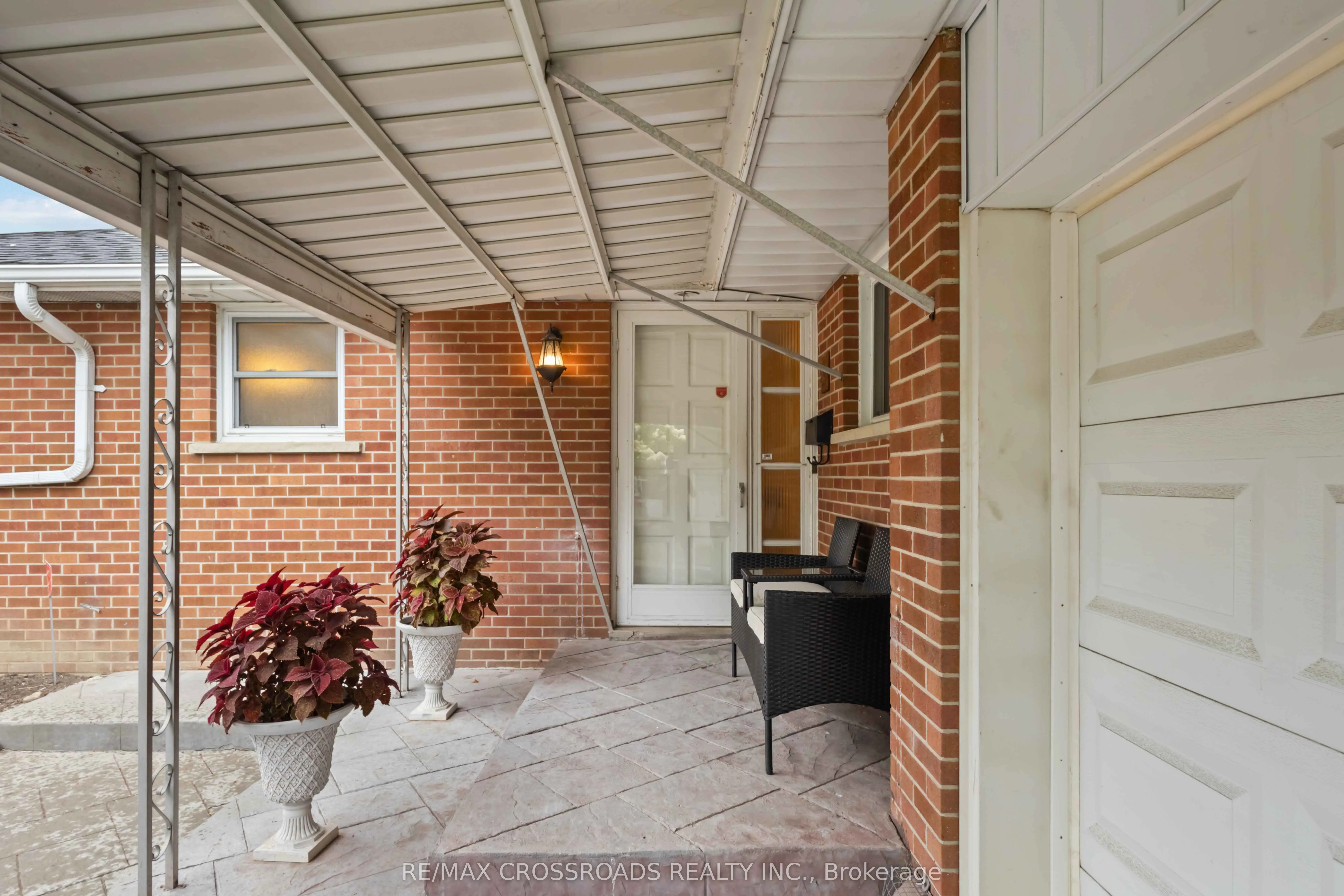3 Bowater Drive