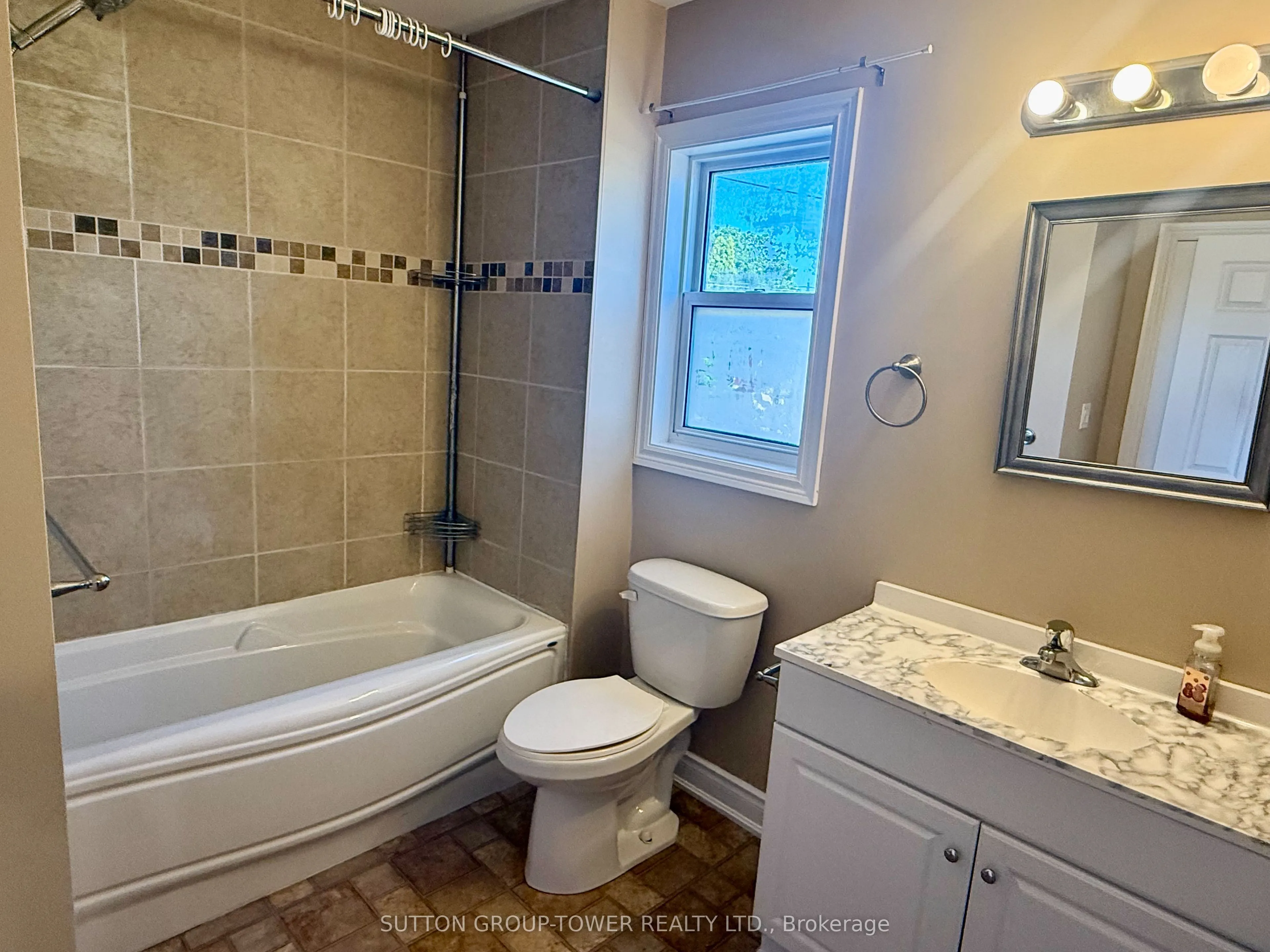 750 Albert Street, #2