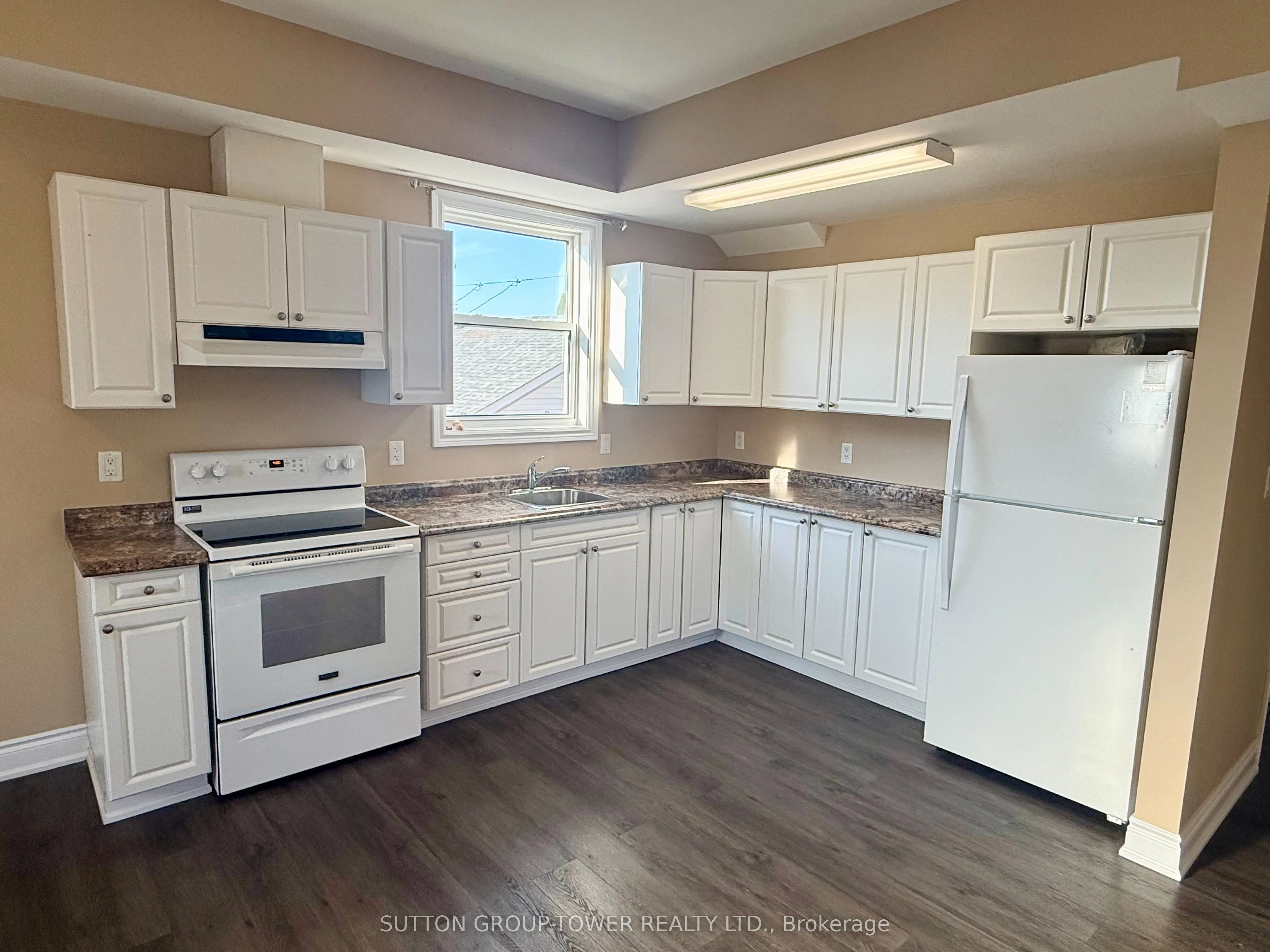 750 Albert Street, #2