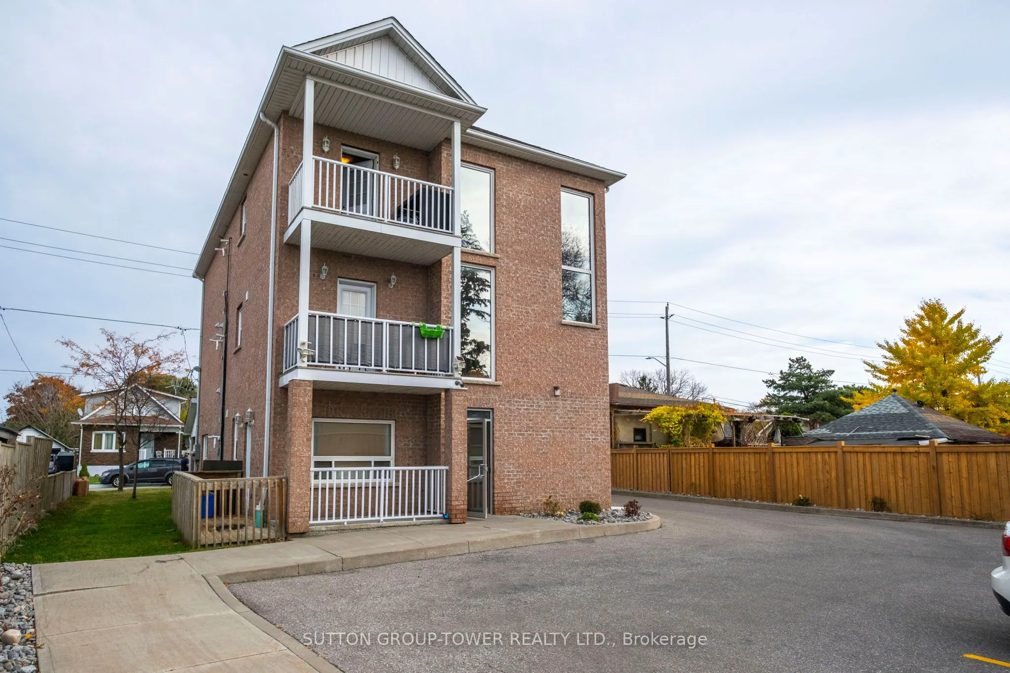 750 Albert Street, #2