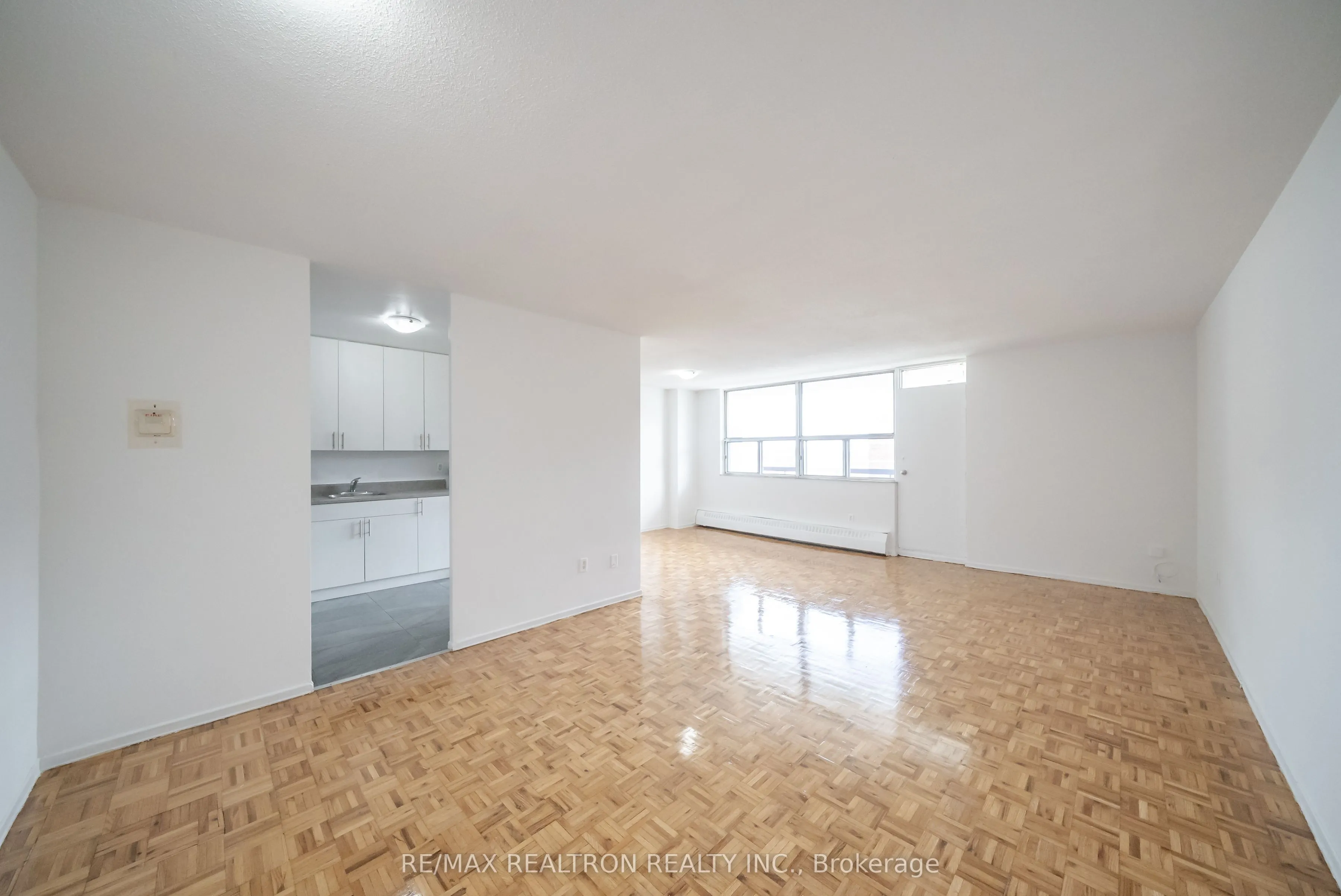 5 Glamorgan Avenue, #712