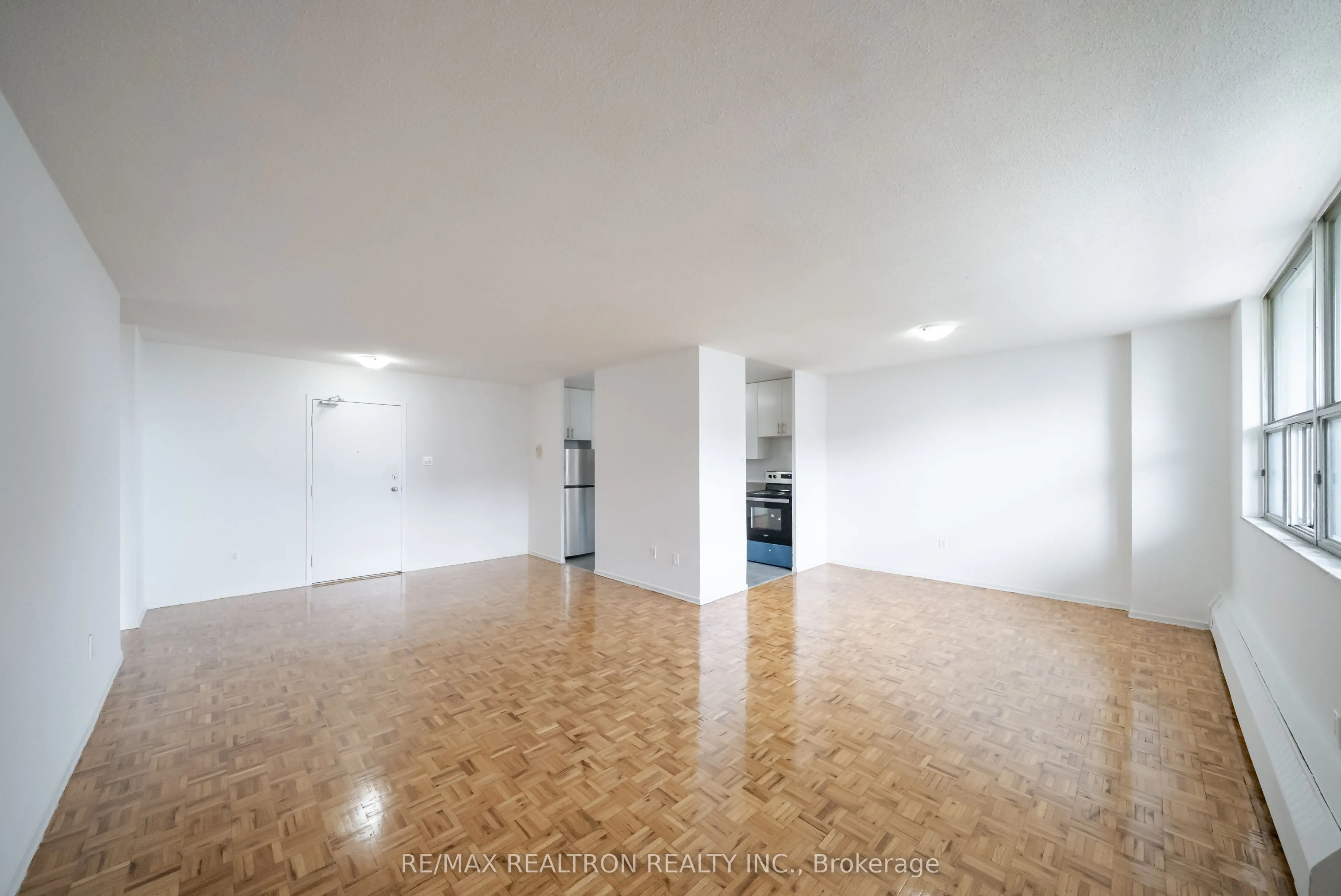 5 Glamorgan Avenue, #712