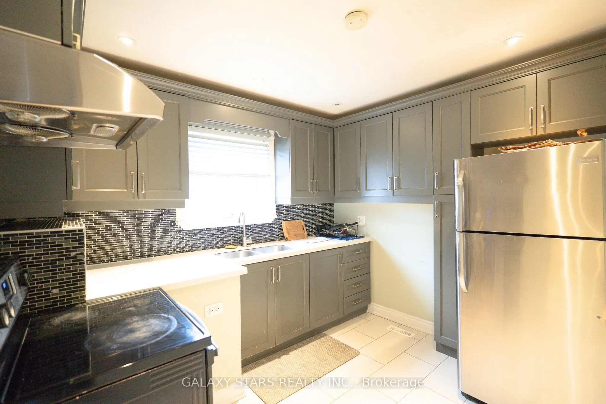 1351 Victoria Park Avenue