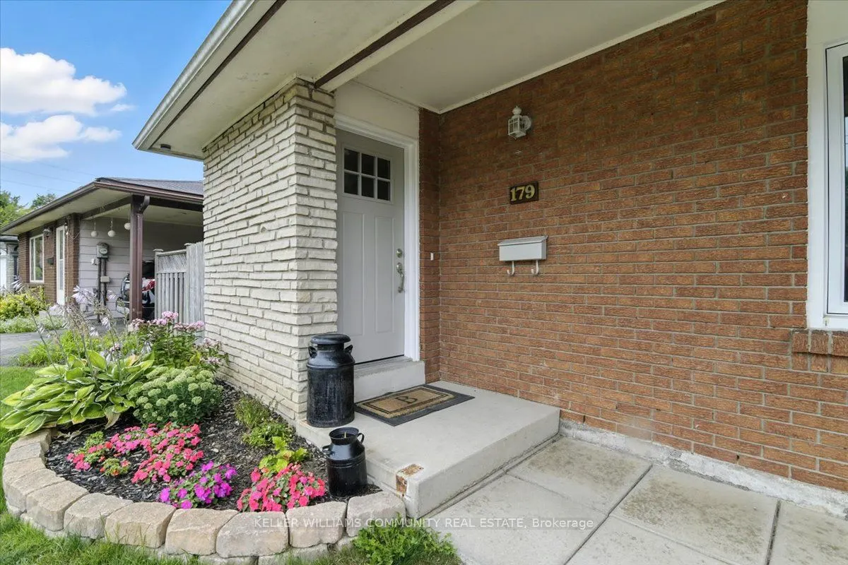 179 Phillip Murray Avenue