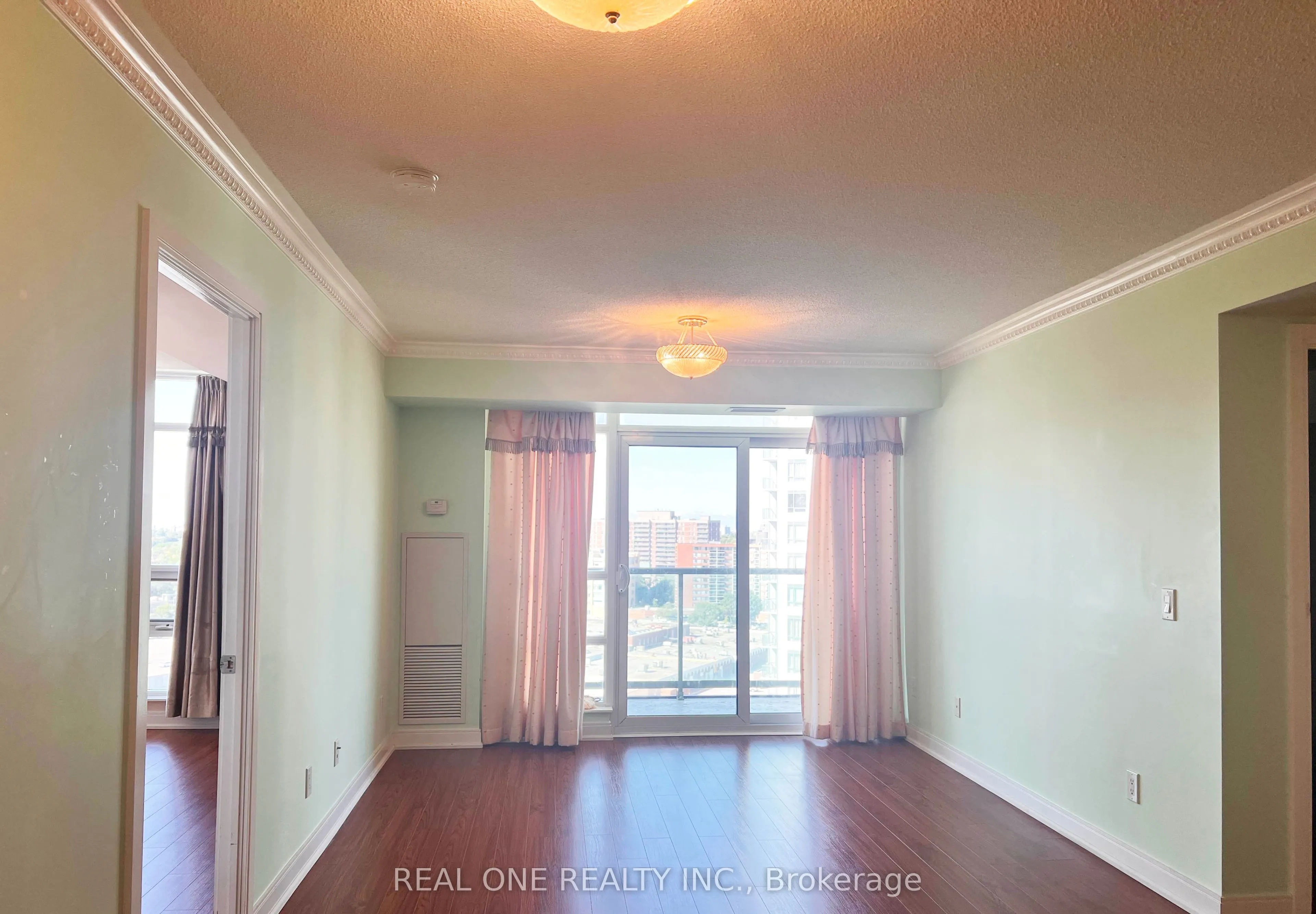 238 Bonis Avenue, #1719