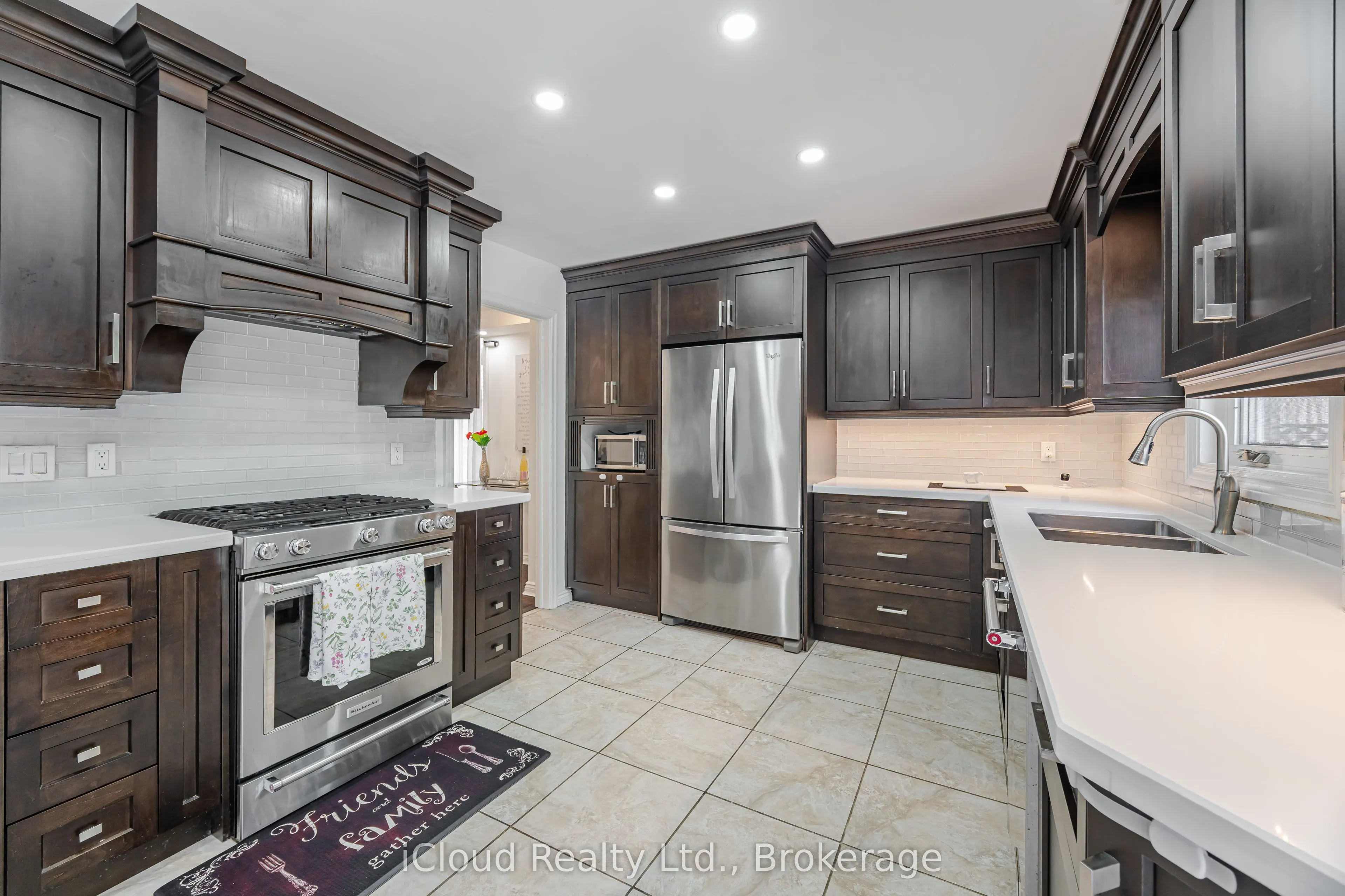 4 Fifewood Crescent