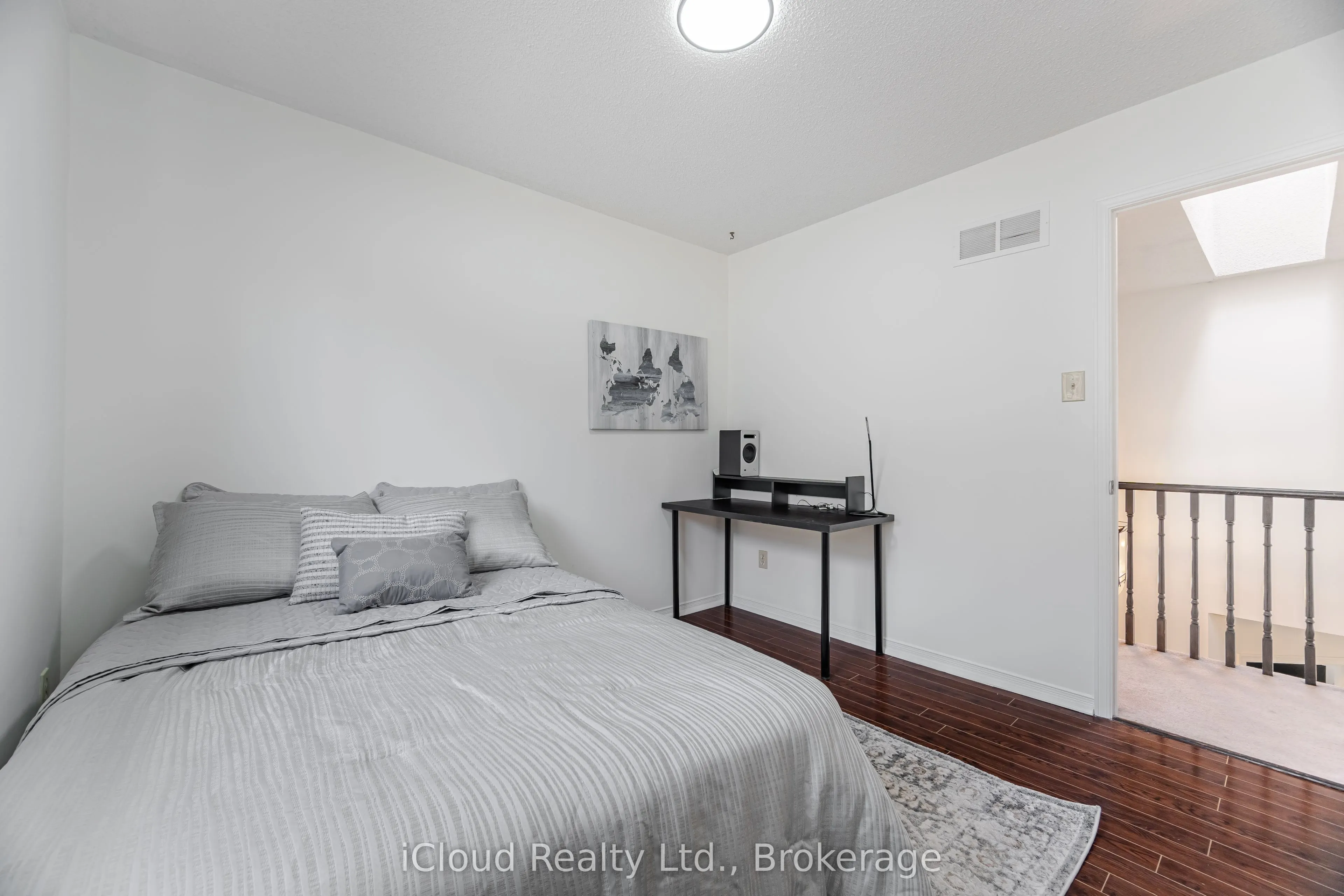 4 Fifewood Crescent
