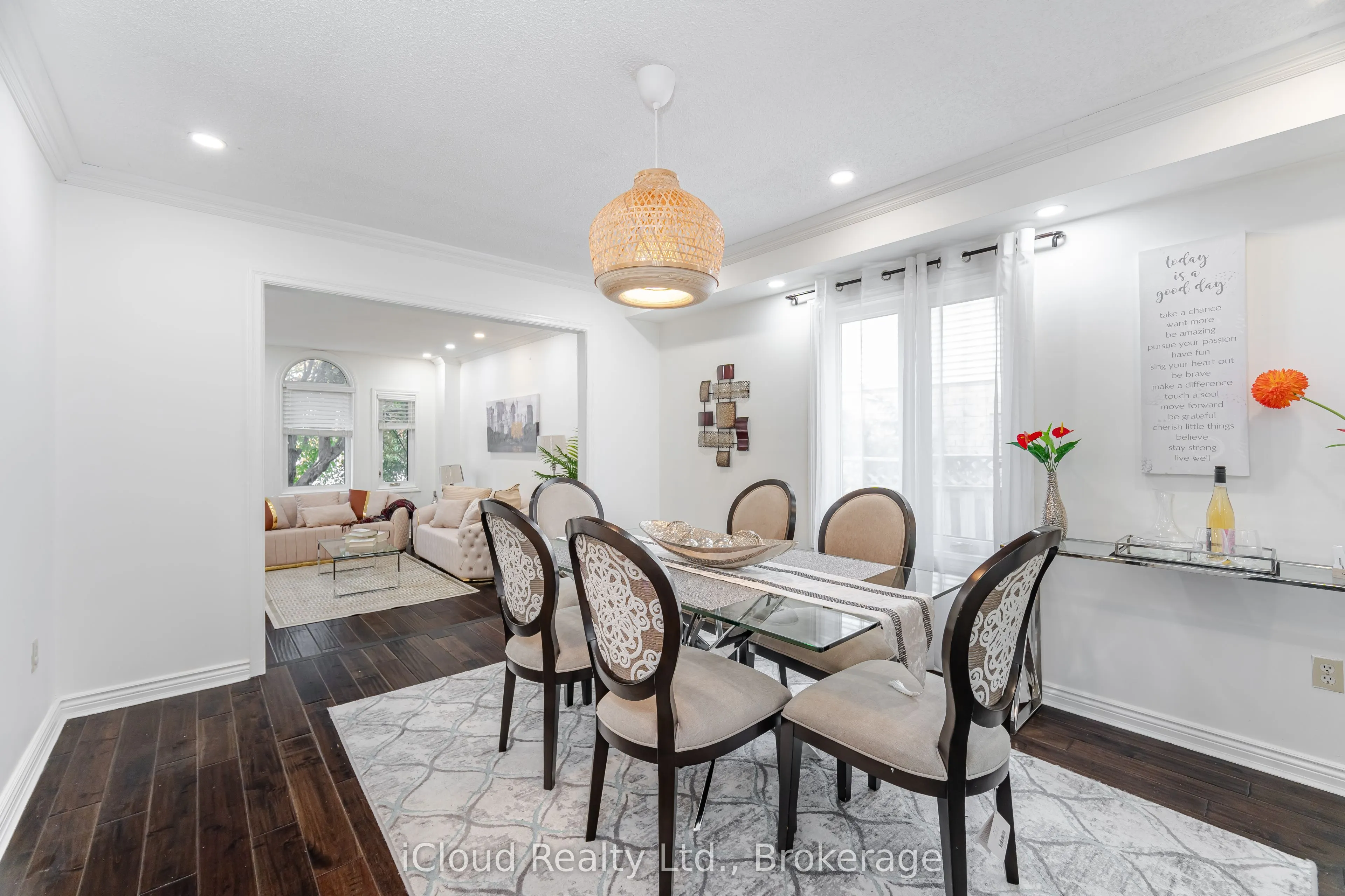 4 Fifewood Crescent