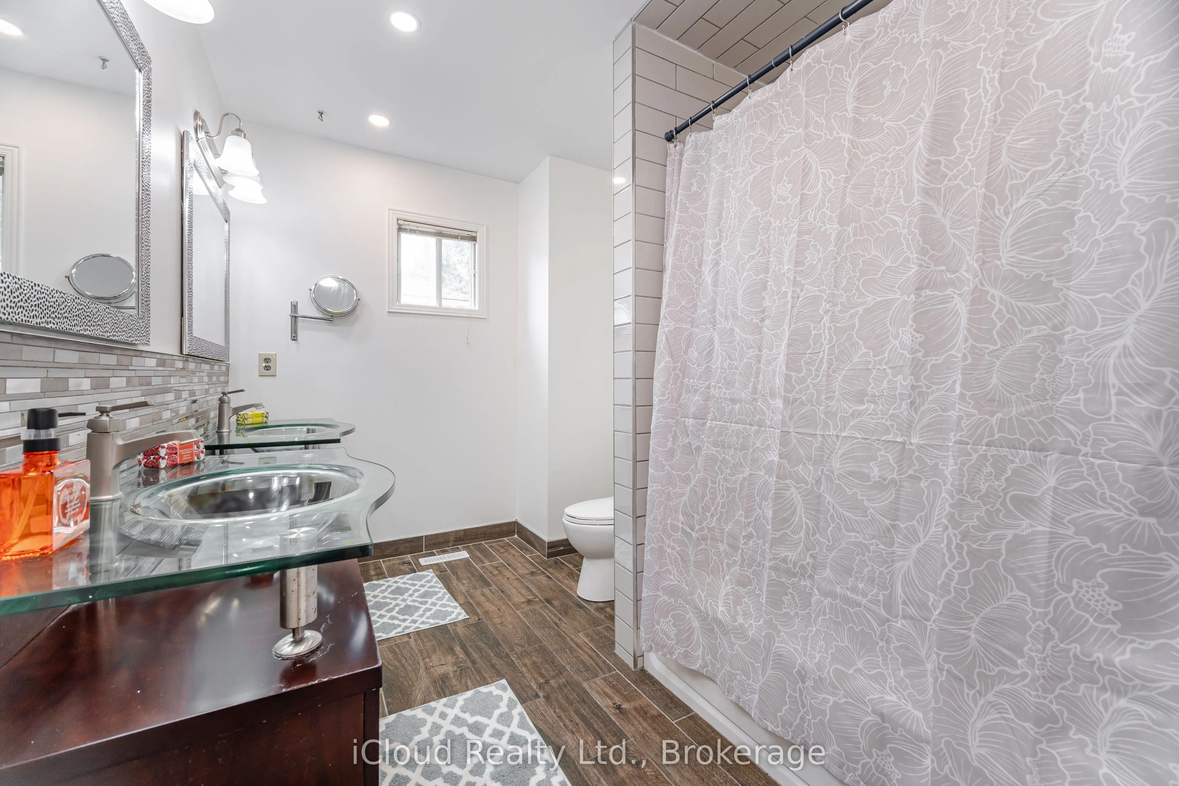 4 Fifewood Crescent