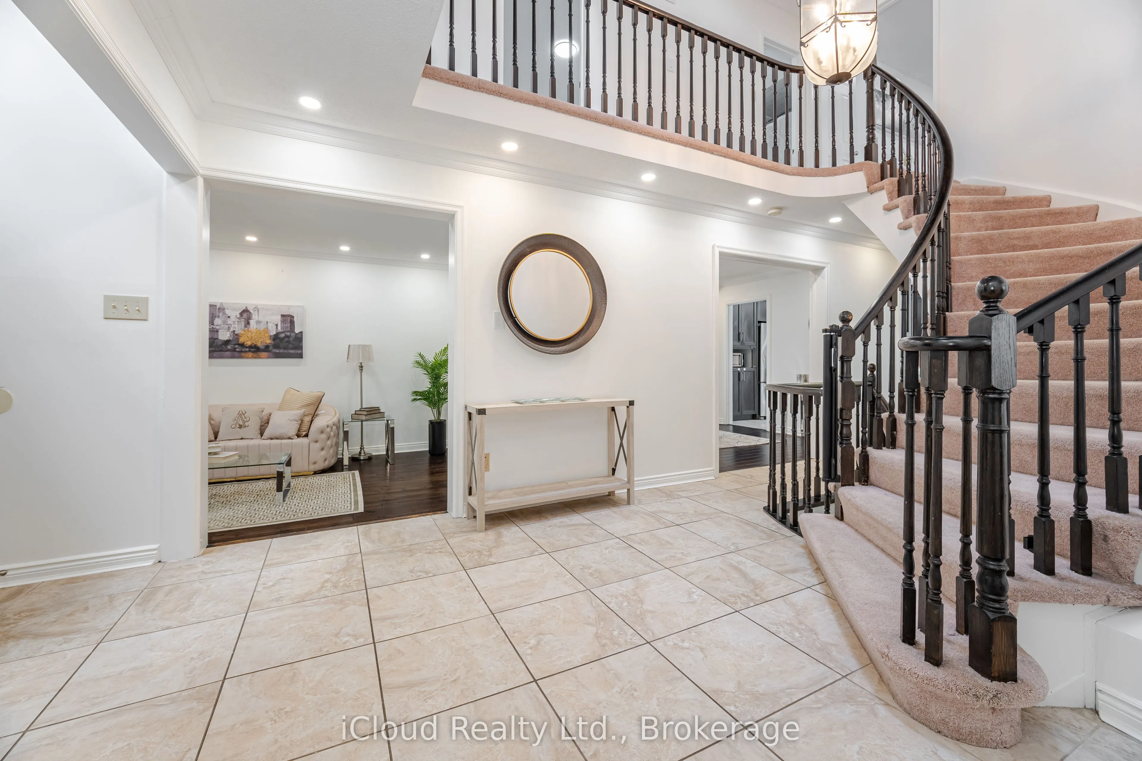 4 Fifewood Crescent