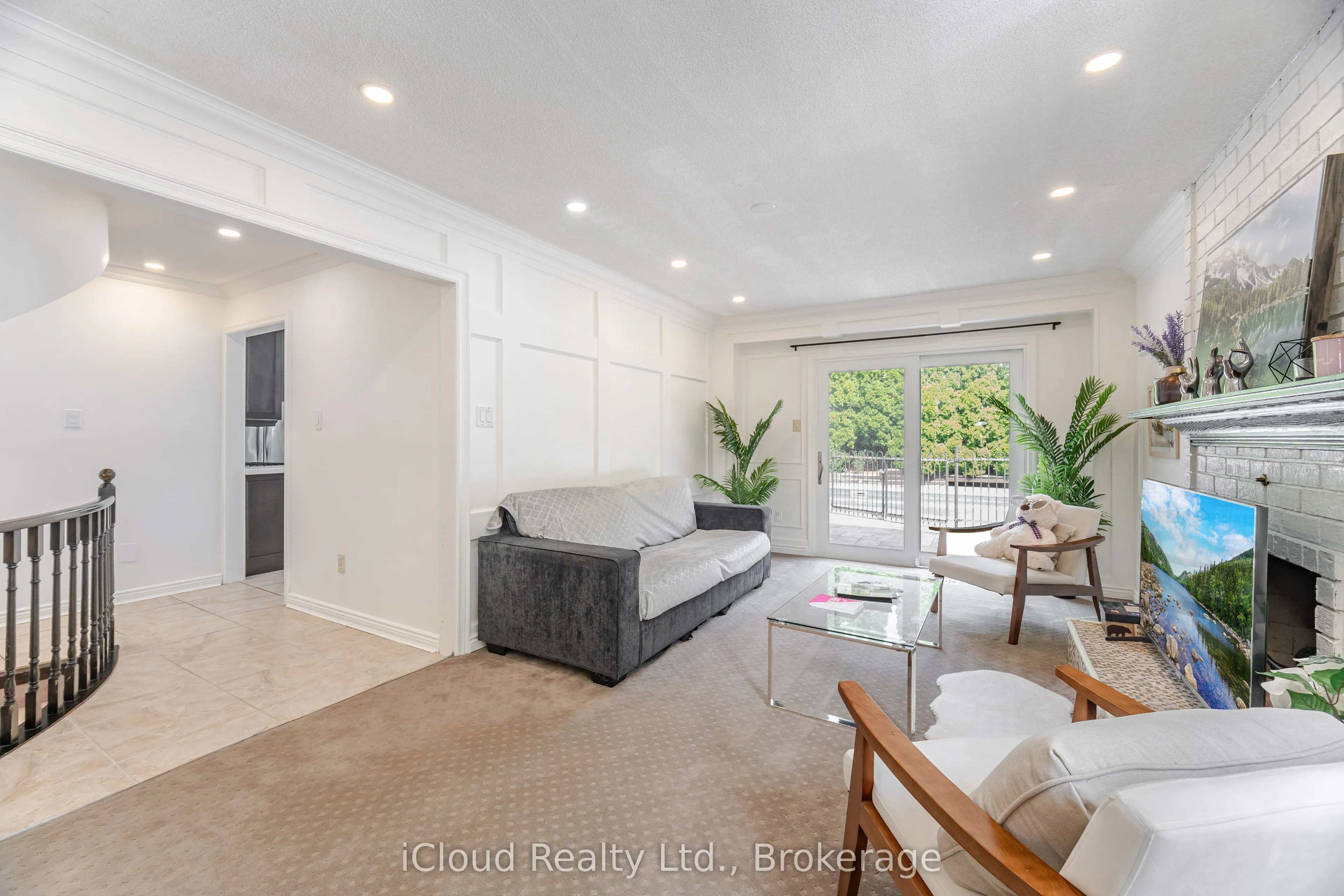 4 Fifewood Crescent